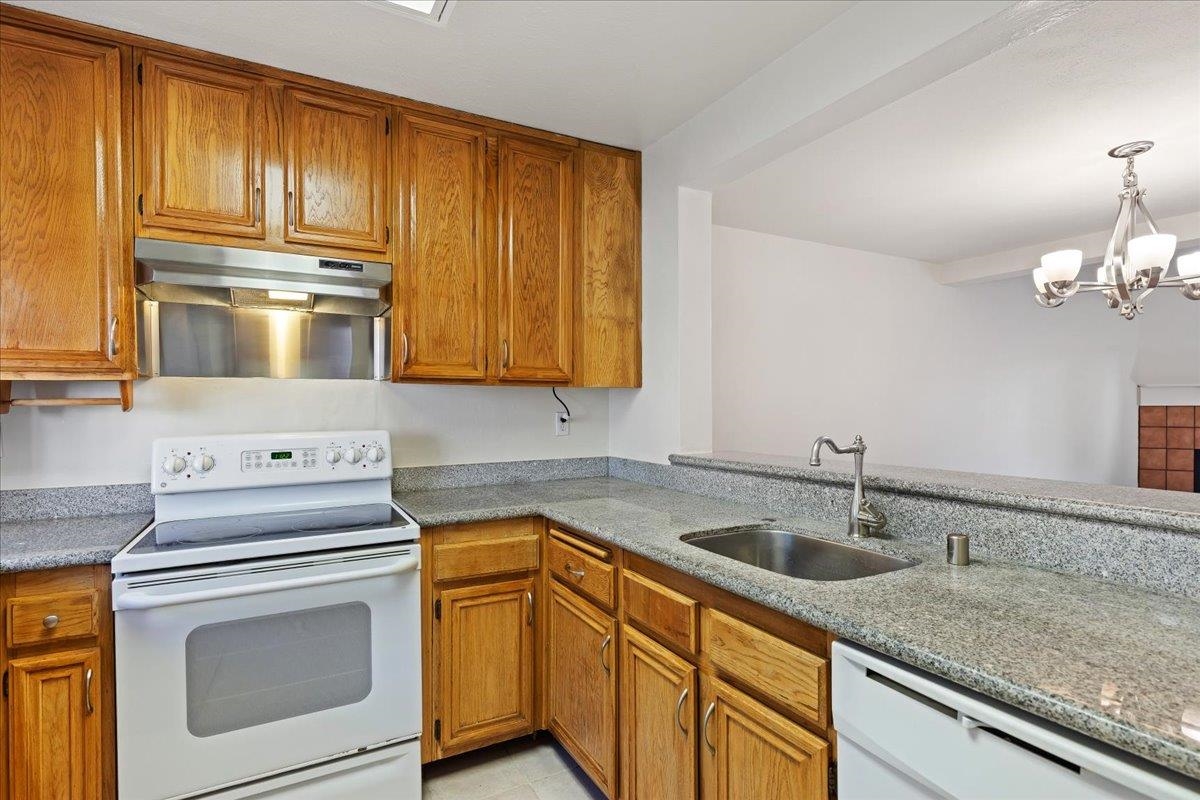 Photo #4: 41122413 Listing: Photo #4