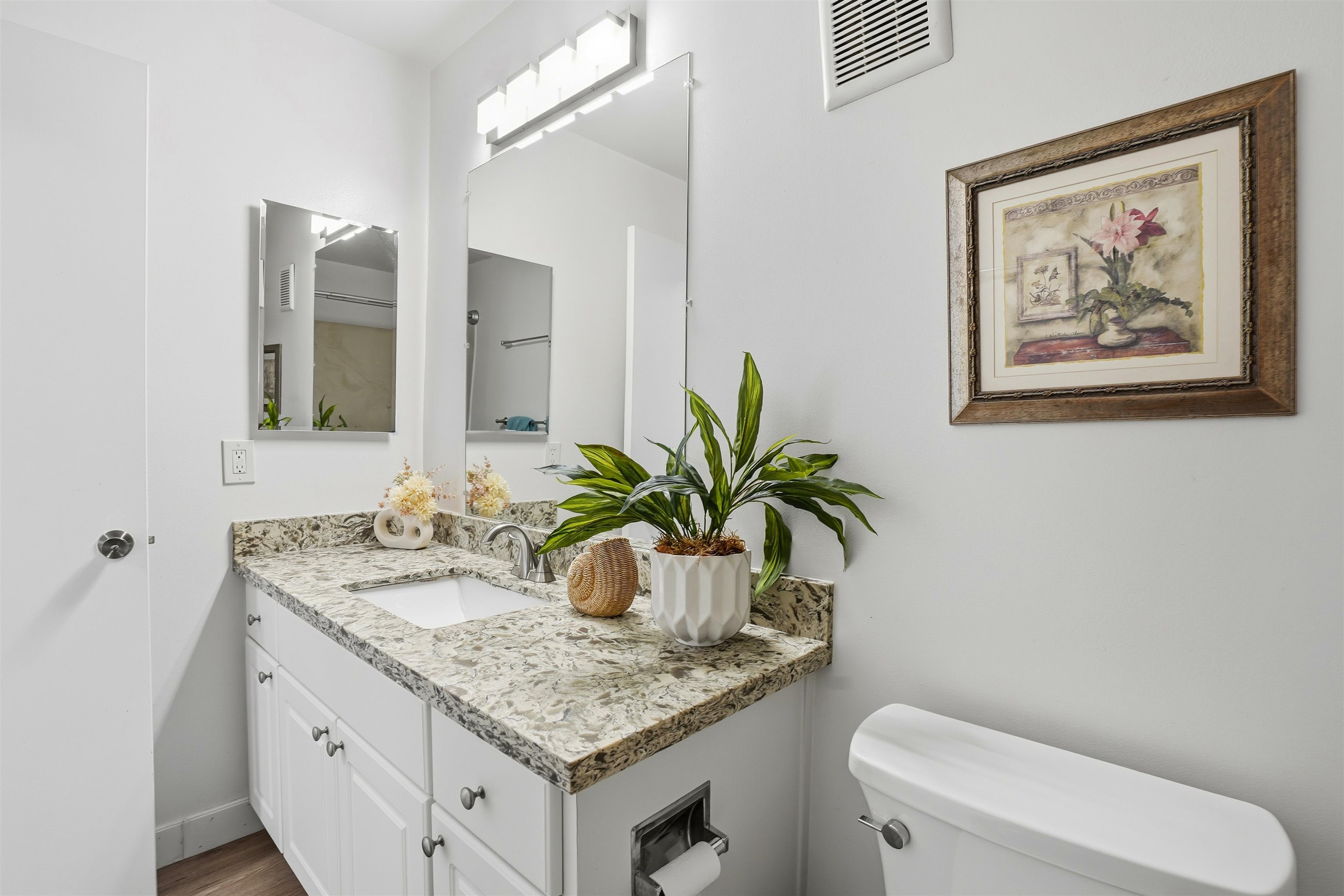 Photo #16: 41122418 Listing: Photo #16