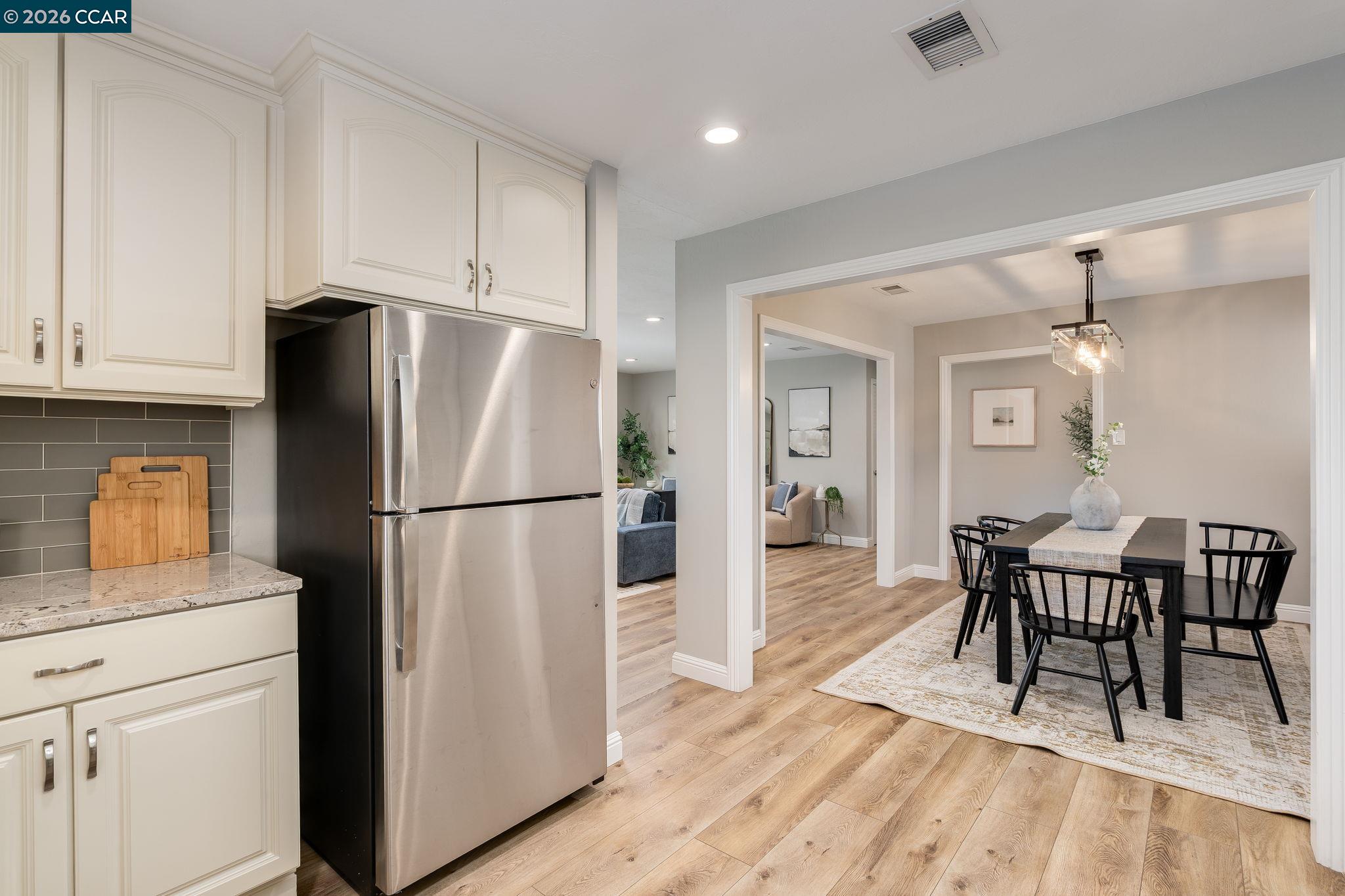 Detail Gallery Image 15 of 41 For 3916 Saint Michael Ct, Concord,  CA 94519 - 3 Beds | 2 Baths