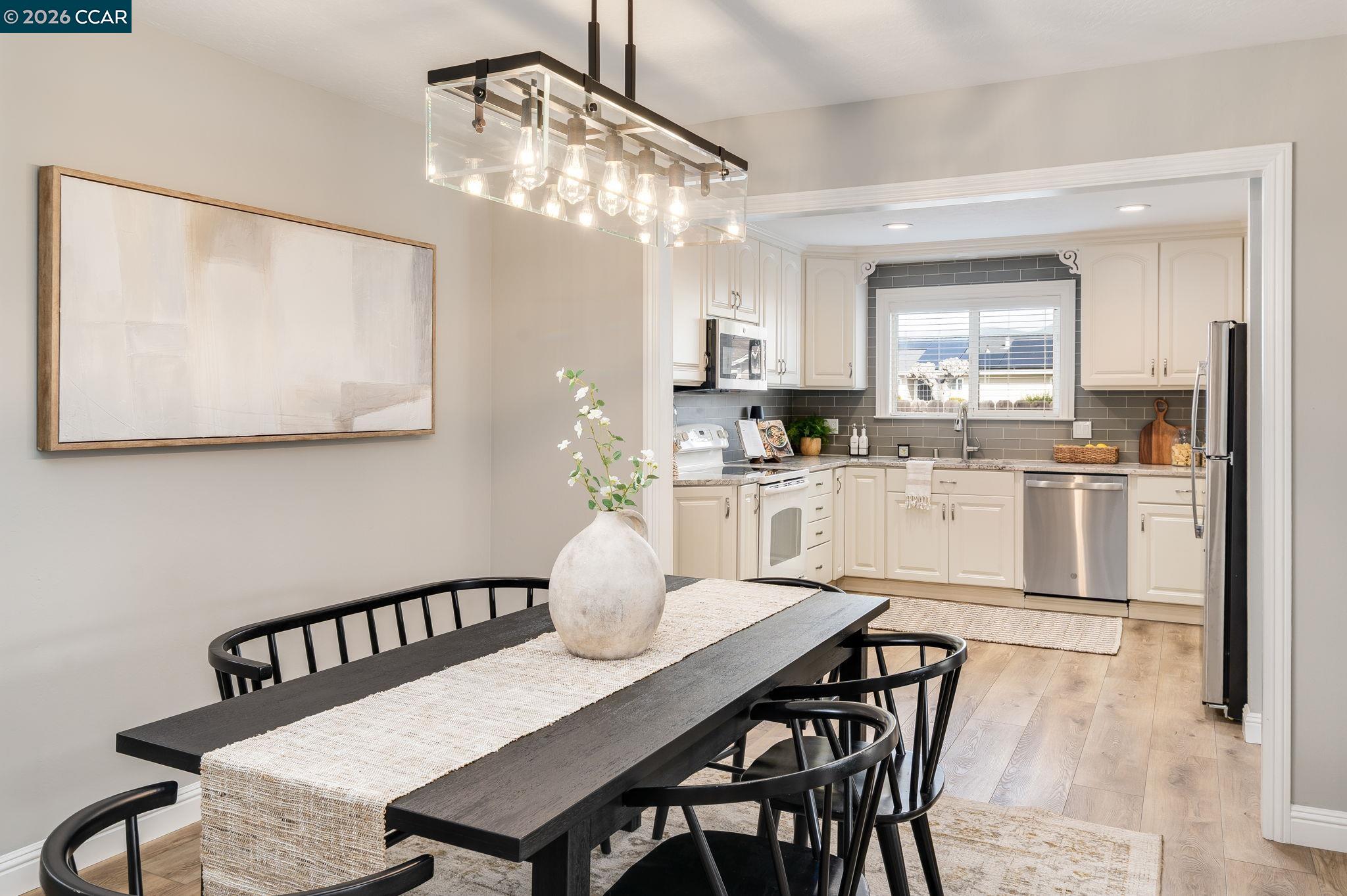 Detail Gallery Image 16 of 41 For 3916 Saint Michael Ct, Concord,  CA 94519 - 3 Beds | 2 Baths