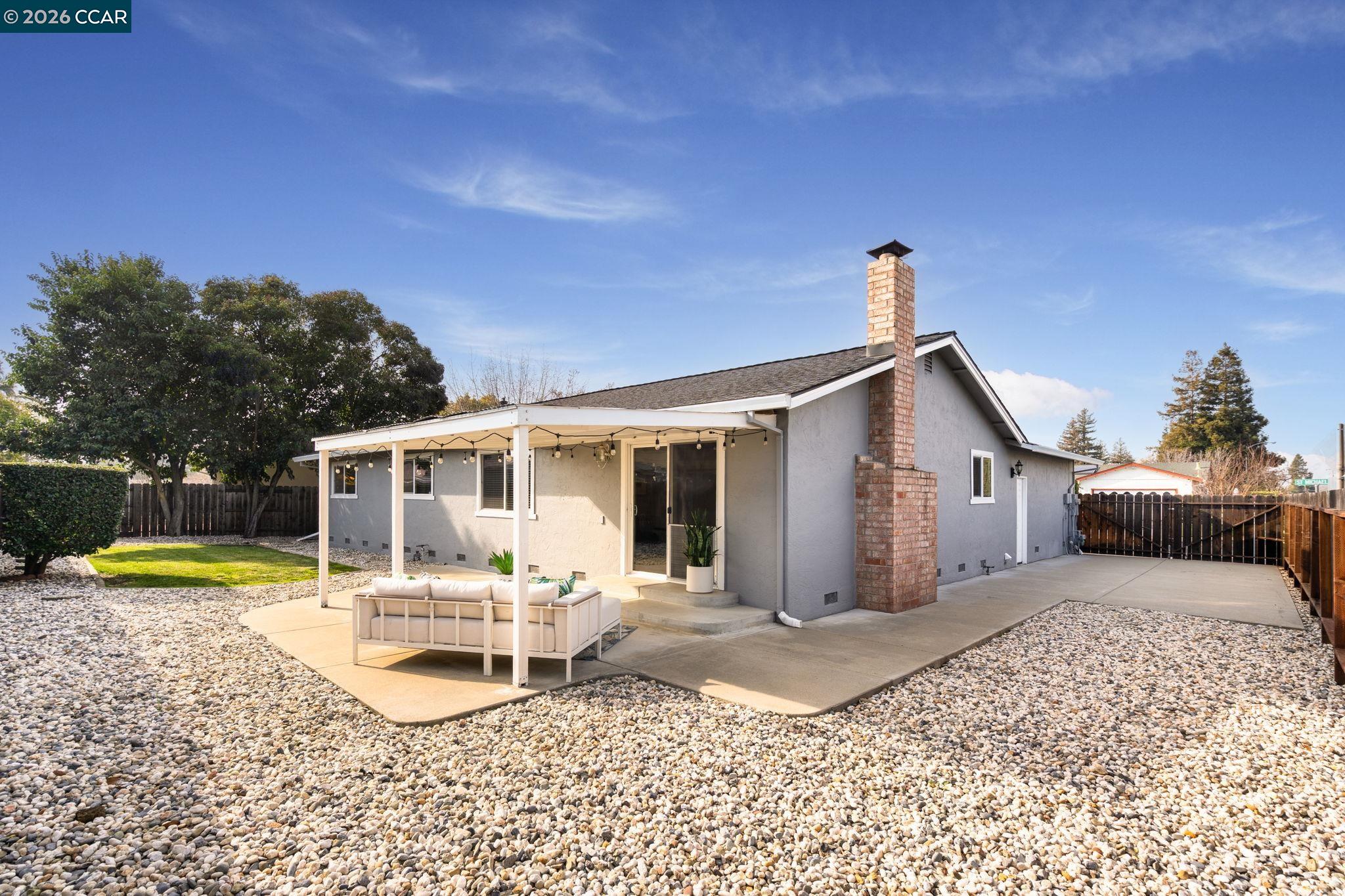 Detail Gallery Image 30 of 41 For 3916 Saint Michael Ct, Concord,  CA 94519 - 3 Beds | 2 Baths