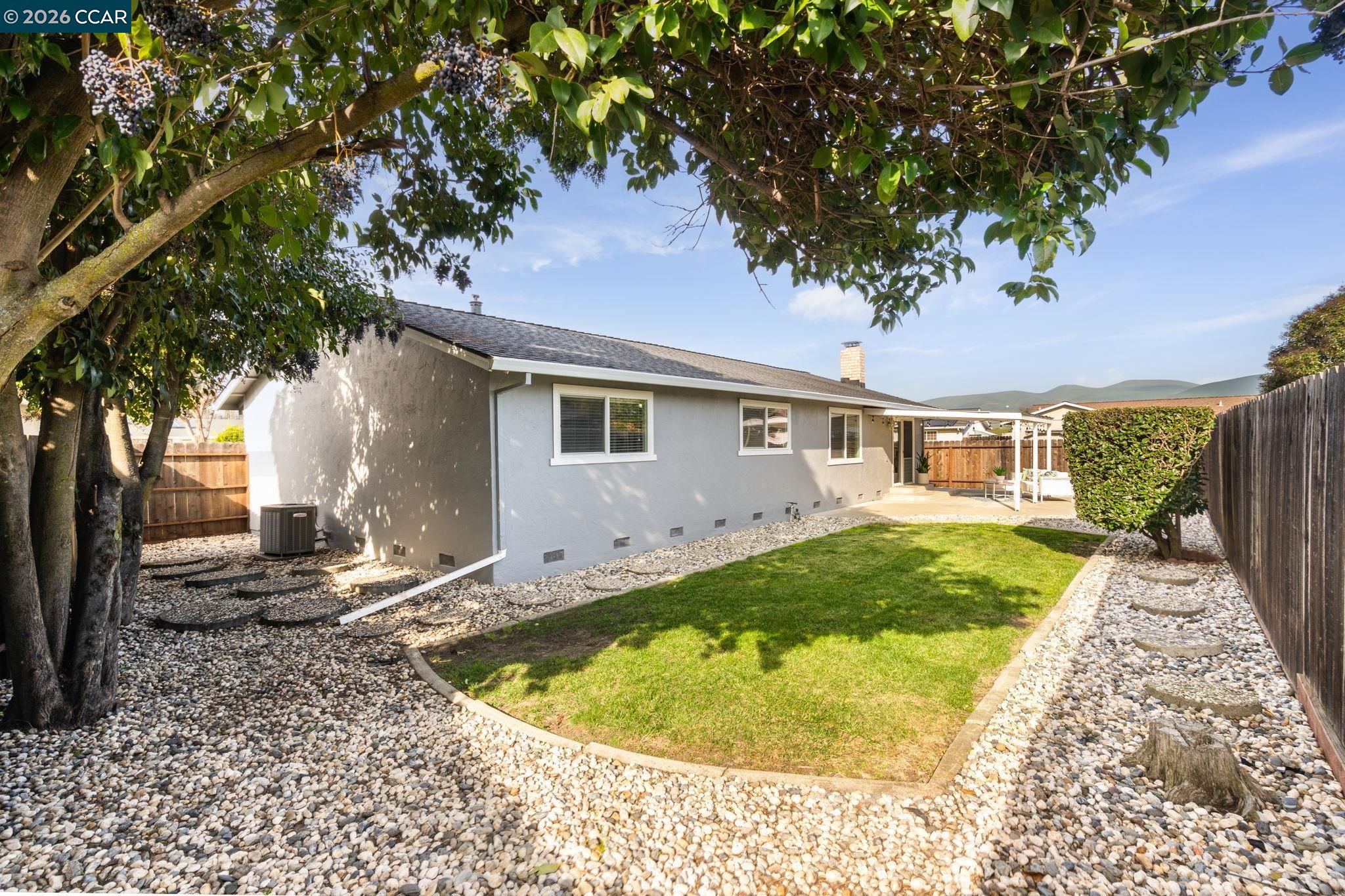 Detail Gallery Image 37 of 41 For 3916 Saint Michael Ct, Concord,  CA 94519 - 3 Beds | 2 Baths