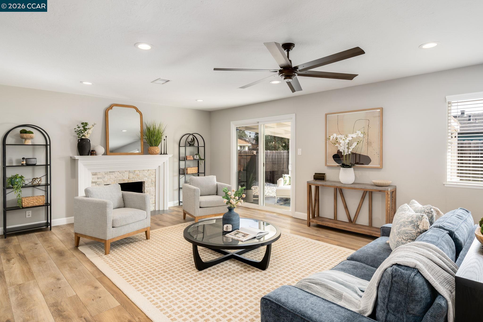 Detail Gallery Image 5 of 41 For 3916 Saint Michael Ct, Concord,  CA 94519 - 3 Beds | 2 Baths