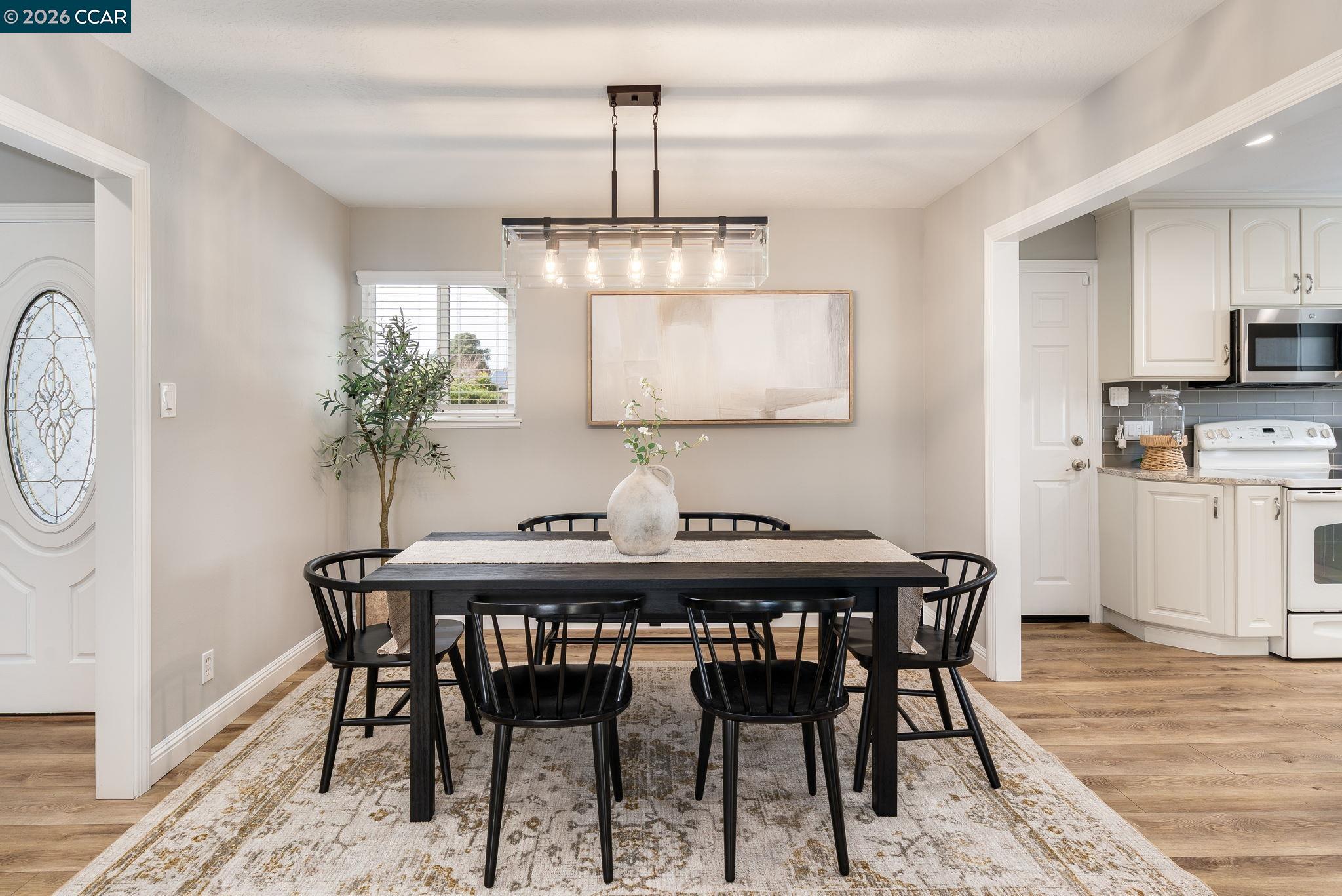 Detail Gallery Image 10 of 41 For 3916 Saint Michael Ct, Concord,  CA 94519 - 3 Beds | 2 Baths