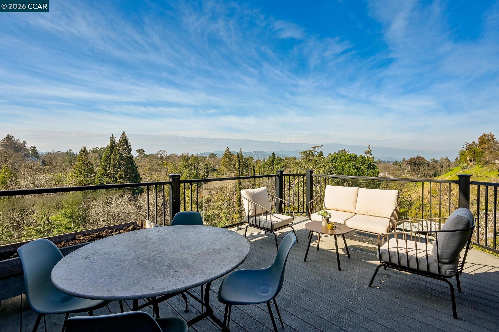 Detail Gallery Image 45 of 55 For 226a Nob Hill Drive, Walnut Creek,  CA 94596 - 5 Beds | 4 Baths