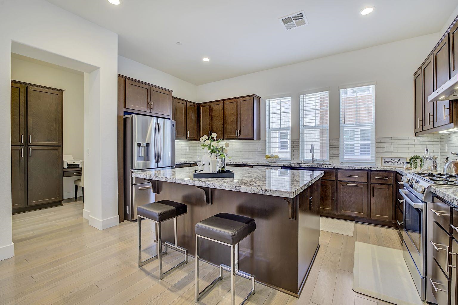 Detail Gallery Image 17 of 47 For 2008 Confidence Way, Dublin,  CA 94568 - 4 Beds | 3/1 Baths