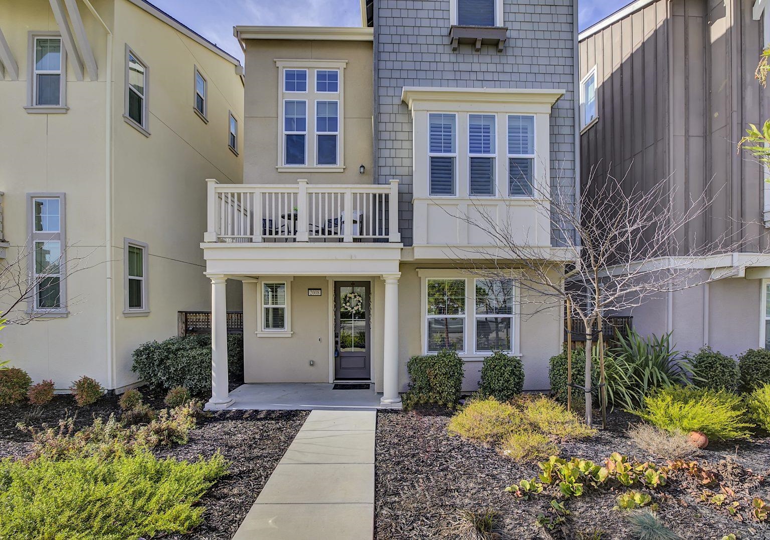 Detail Gallery Image 5 of 47 For 2008 Confidence Way, Dublin,  CA 94568 - 4 Beds | 3/1 Baths