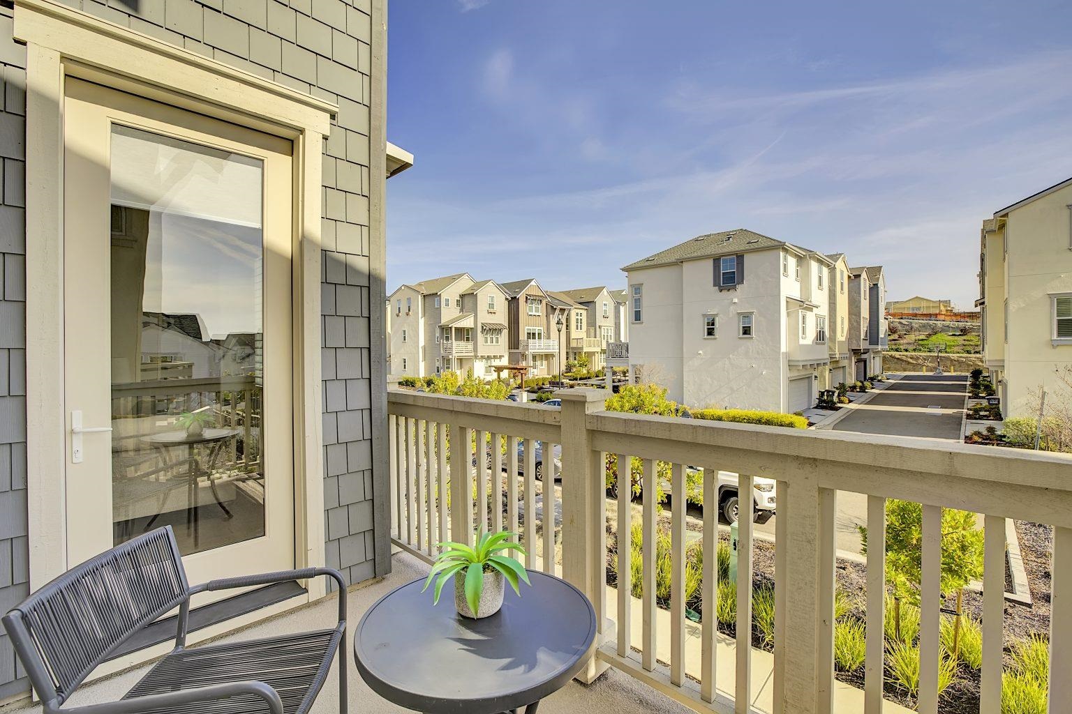 Detail Gallery Image 9 of 47 For 2008 Confidence Way, Dublin,  CA 94568 - 4 Beds | 3/1 Baths