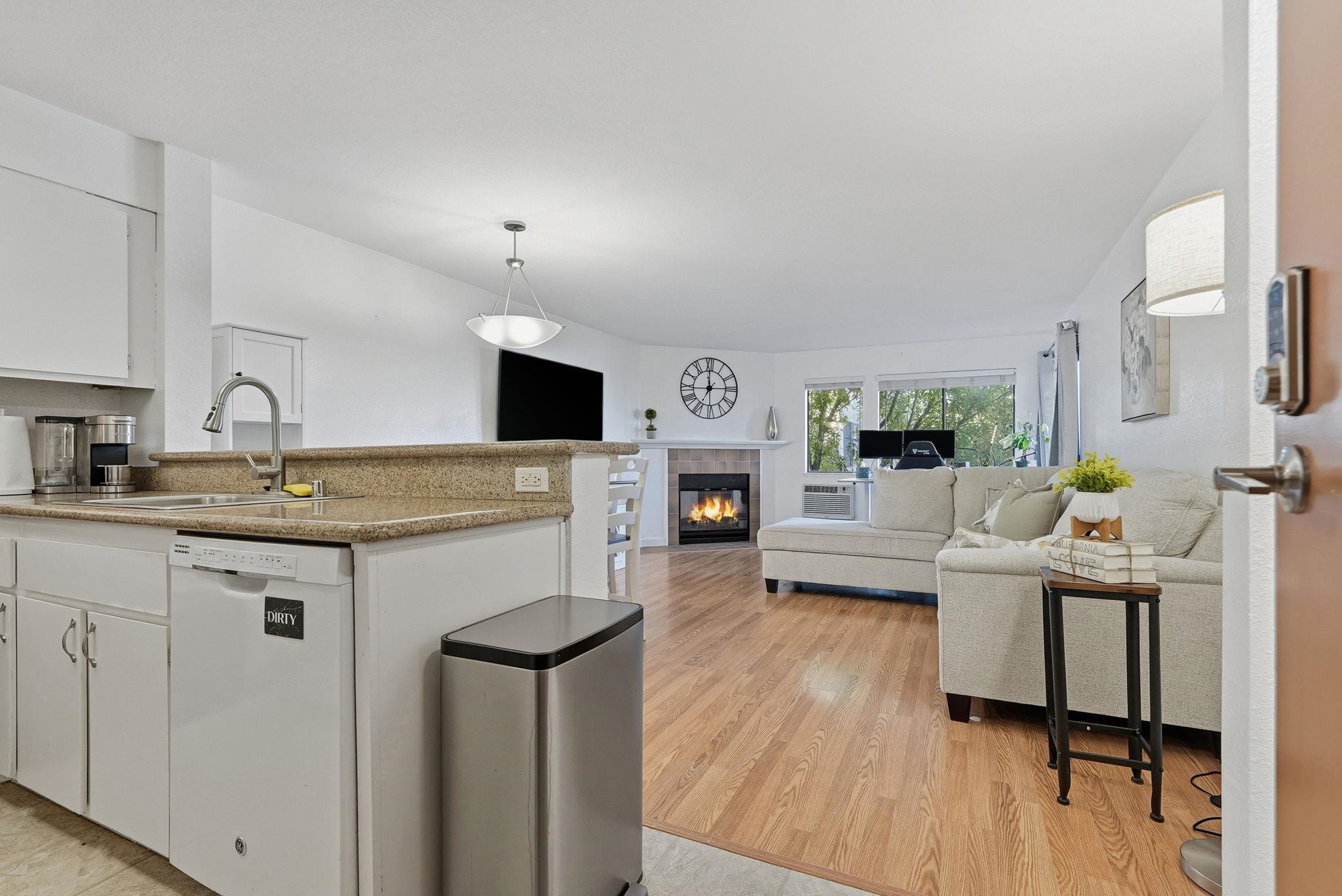 Photo #9: 41122424 Listing: Photo #9