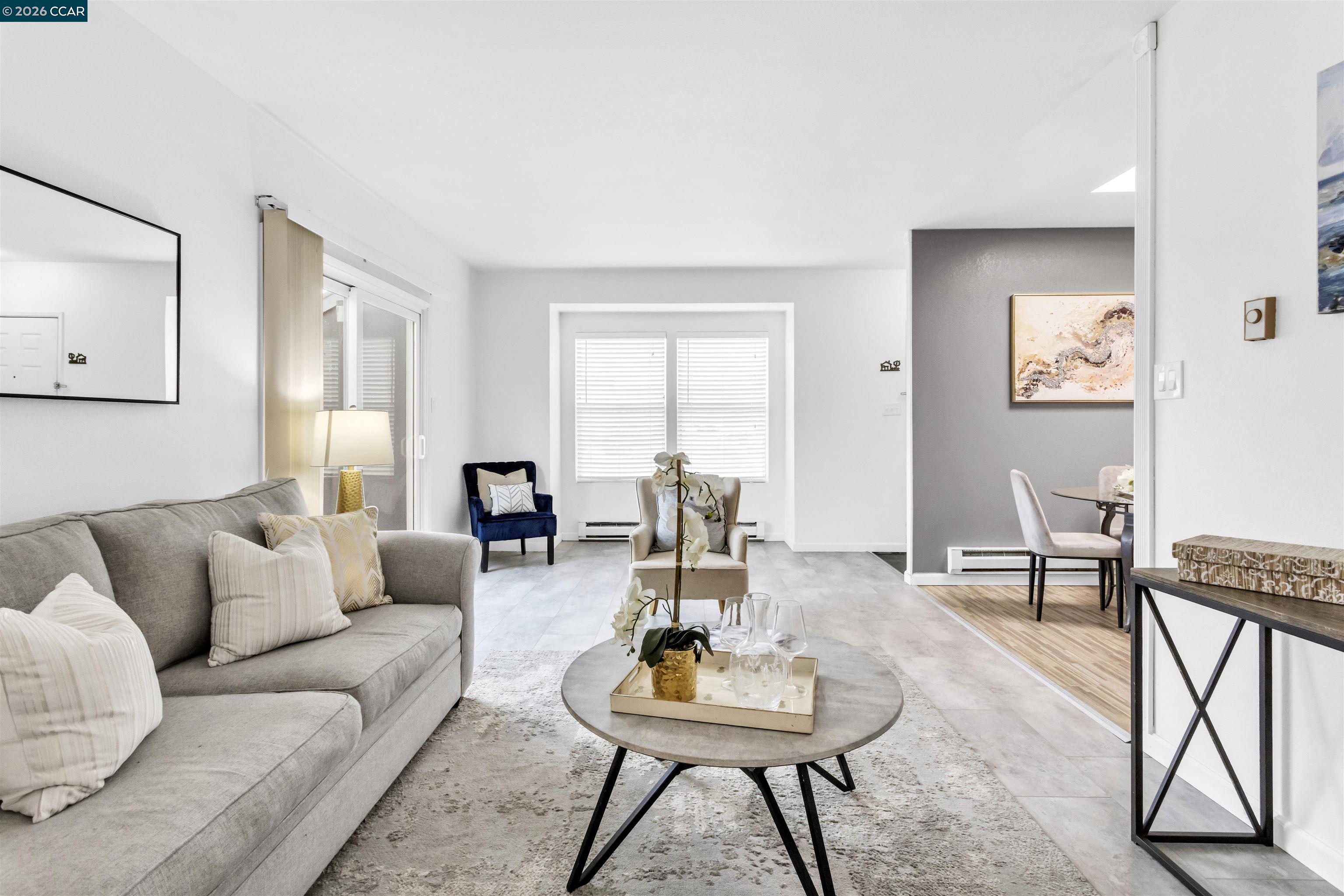 Detail Gallery Image 12 of 30 For 952 Mission Rd, South San Francisco,  CA 94080 - 2 Beds | 1 Baths