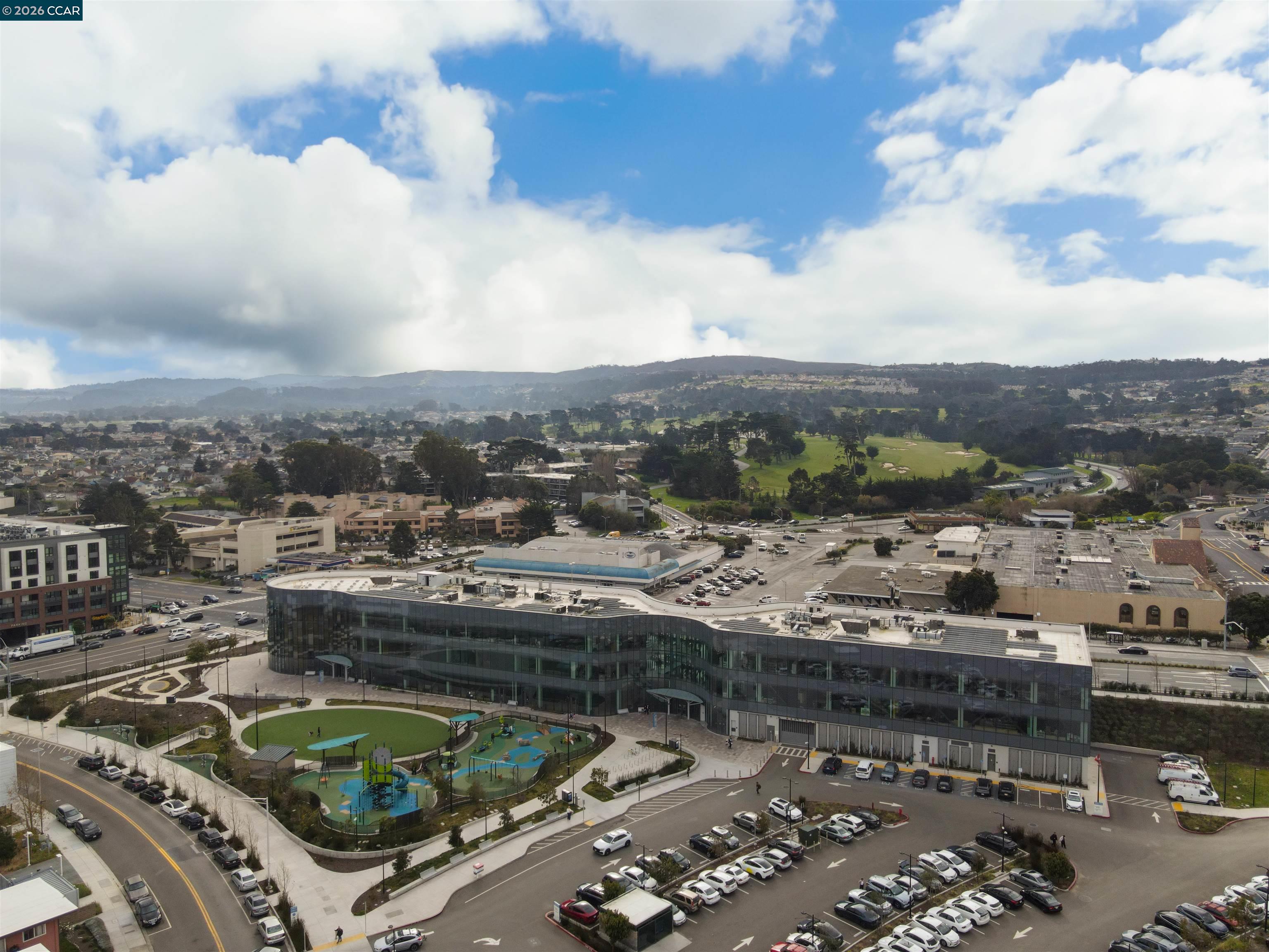 Detail Gallery Image 27 of 30 For 952 Mission Rd, South San Francisco,  CA 94080 - 2 Beds | 1 Baths