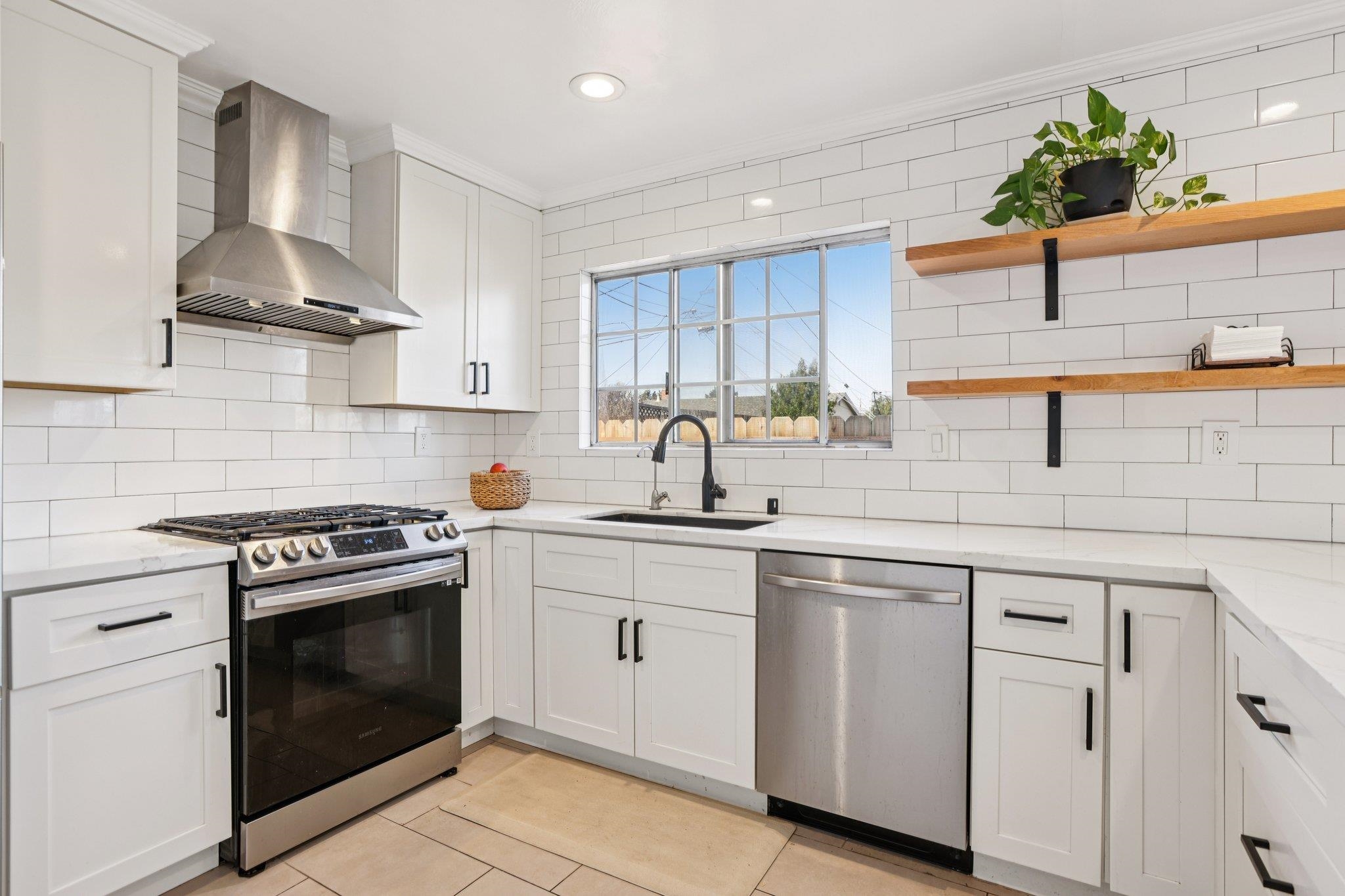 Detail Gallery Image 12 of 46 For 7865 Tamarack Dr, Dublin,  CA 94568 - 3 Beds | 2 Baths