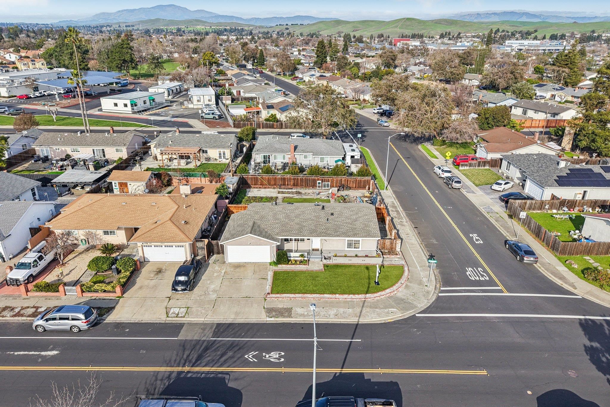 Detail Gallery Image 35 of 46 For 7865 Tamarack Dr, Dublin,  CA 94568 - 3 Beds | 2 Baths