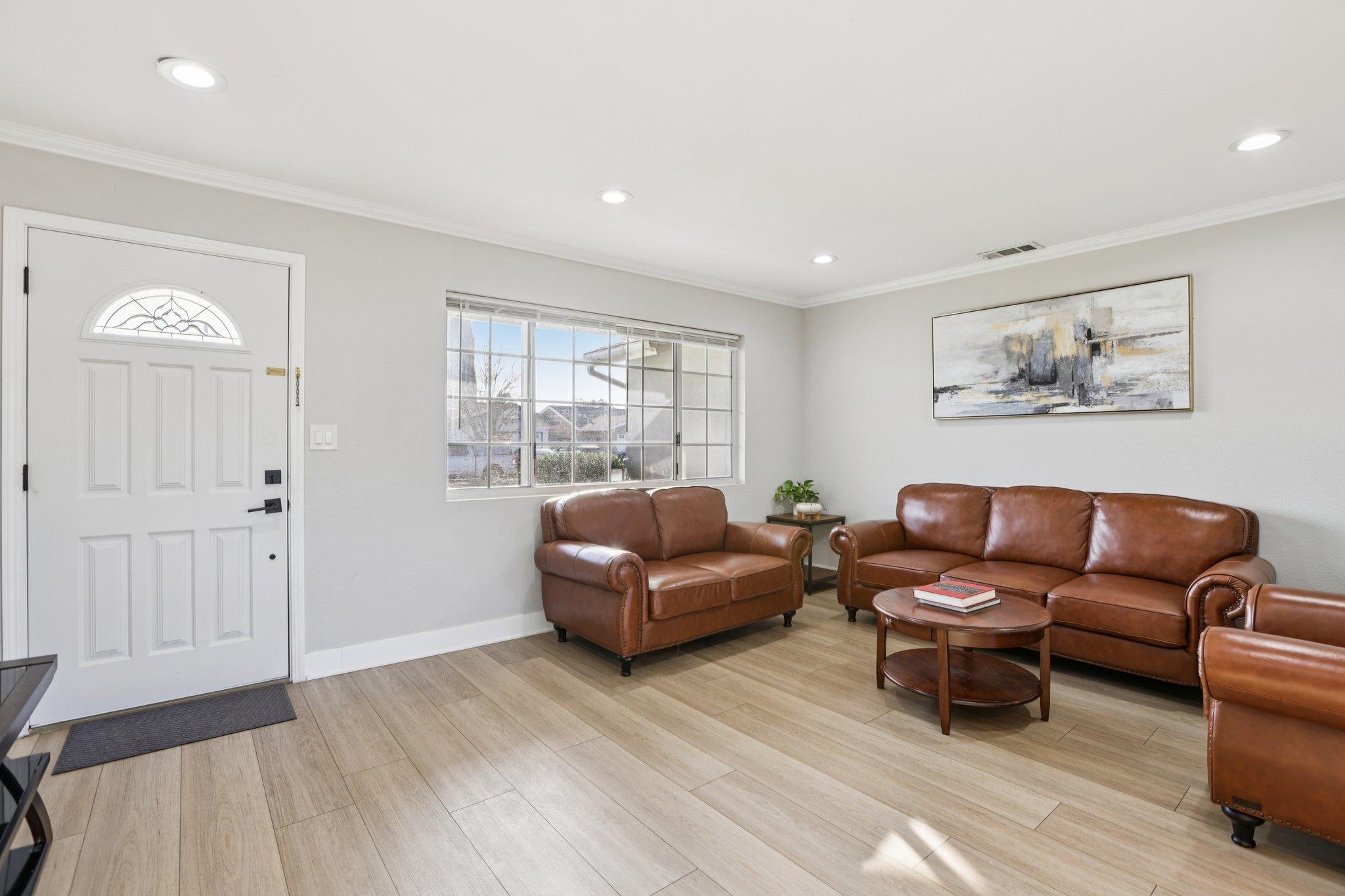 Detail Gallery Image 8 of 46 For 7865 Tamarack Dr, Dublin,  CA 94568 - 3 Beds | 2 Baths