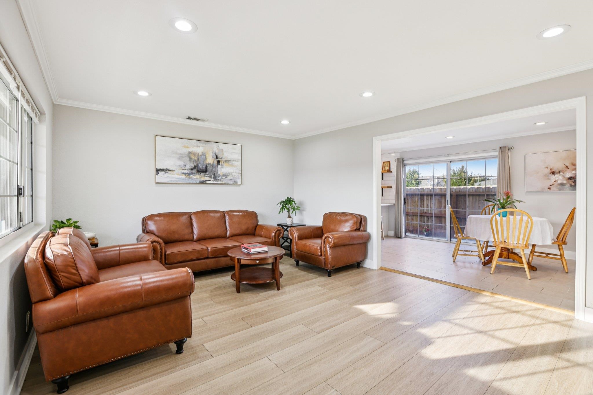 Detail Gallery Image 9 of 46 For 7865 Tamarack Dr, Dublin,  CA 94568 - 3 Beds | 2 Baths