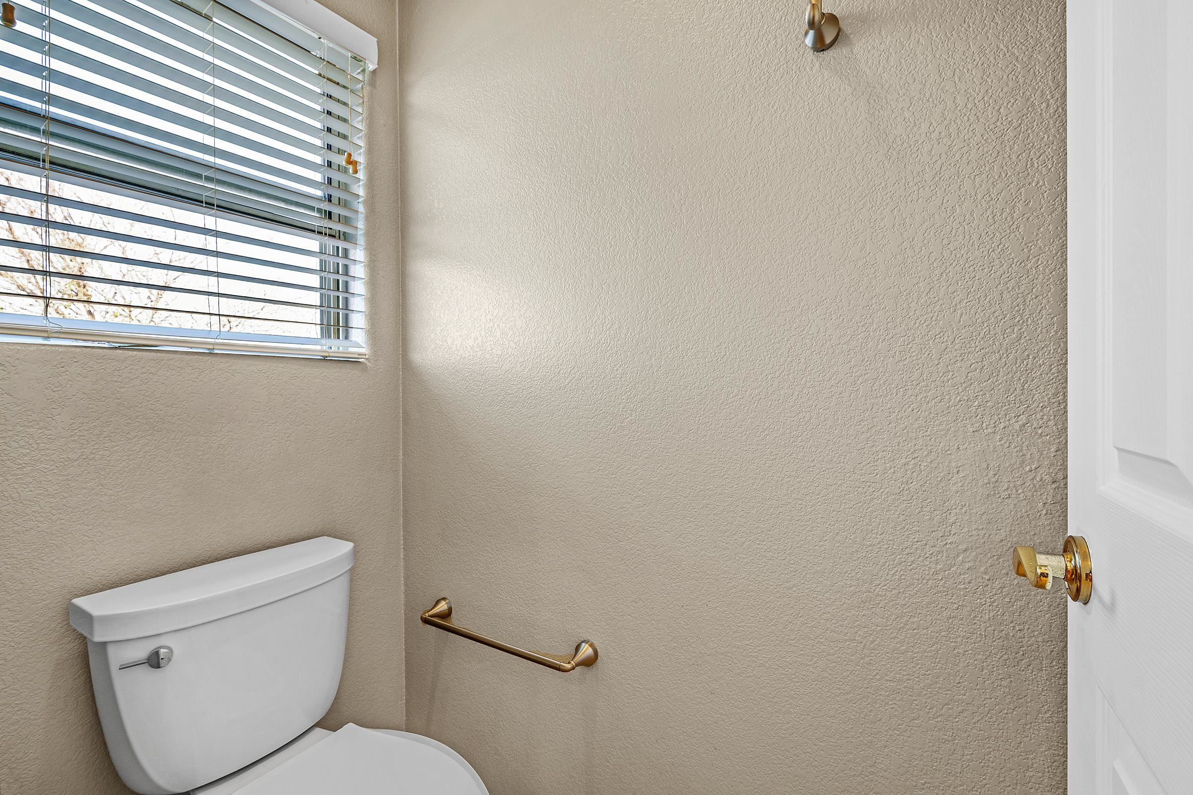 Detail Gallery Image 30 of 33 For 15100 Shining Star Ln, San Leandro,  CA 94579 - 4 Beds | 3 Baths