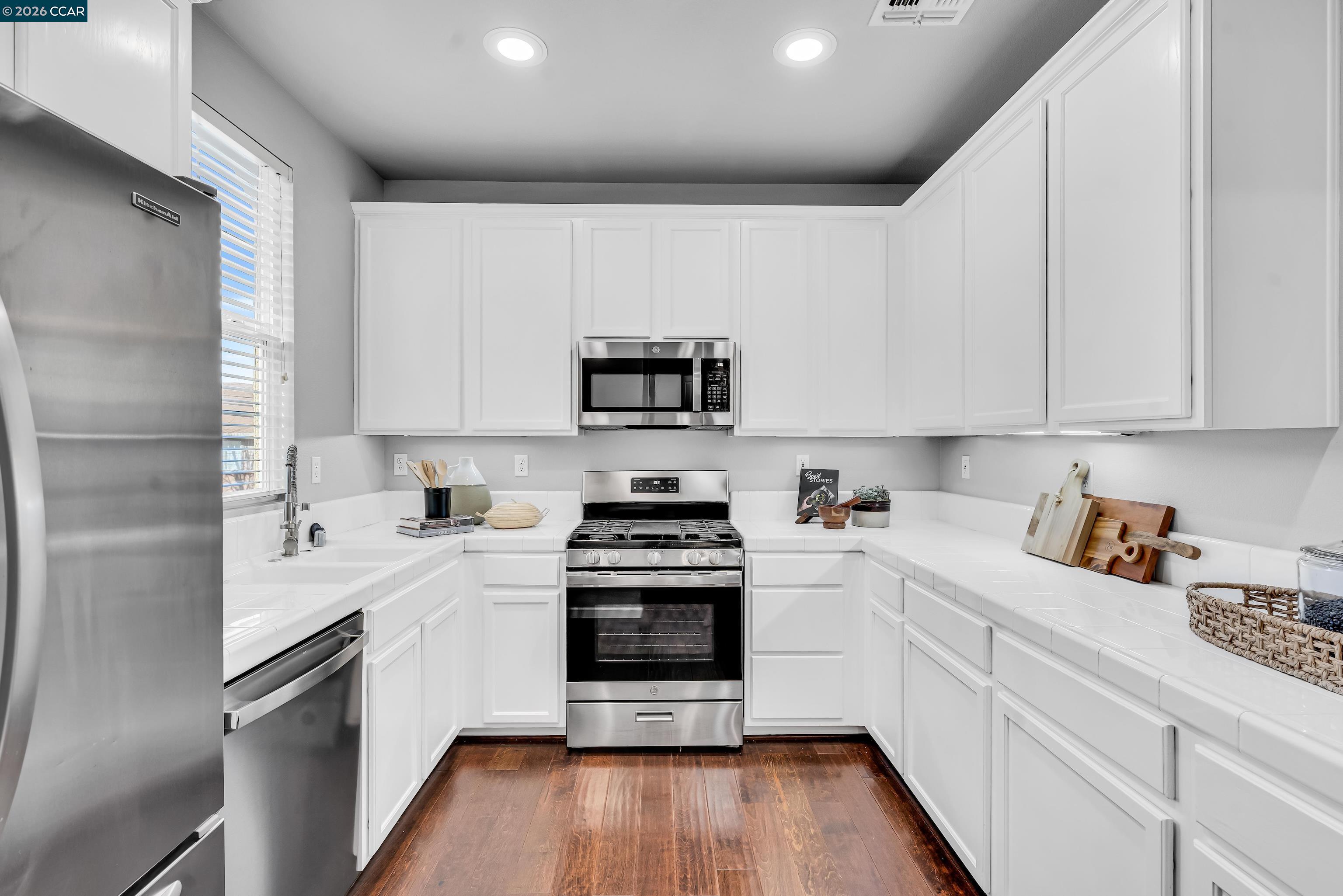 Photo #12: 41122440 Listing: Photo #12