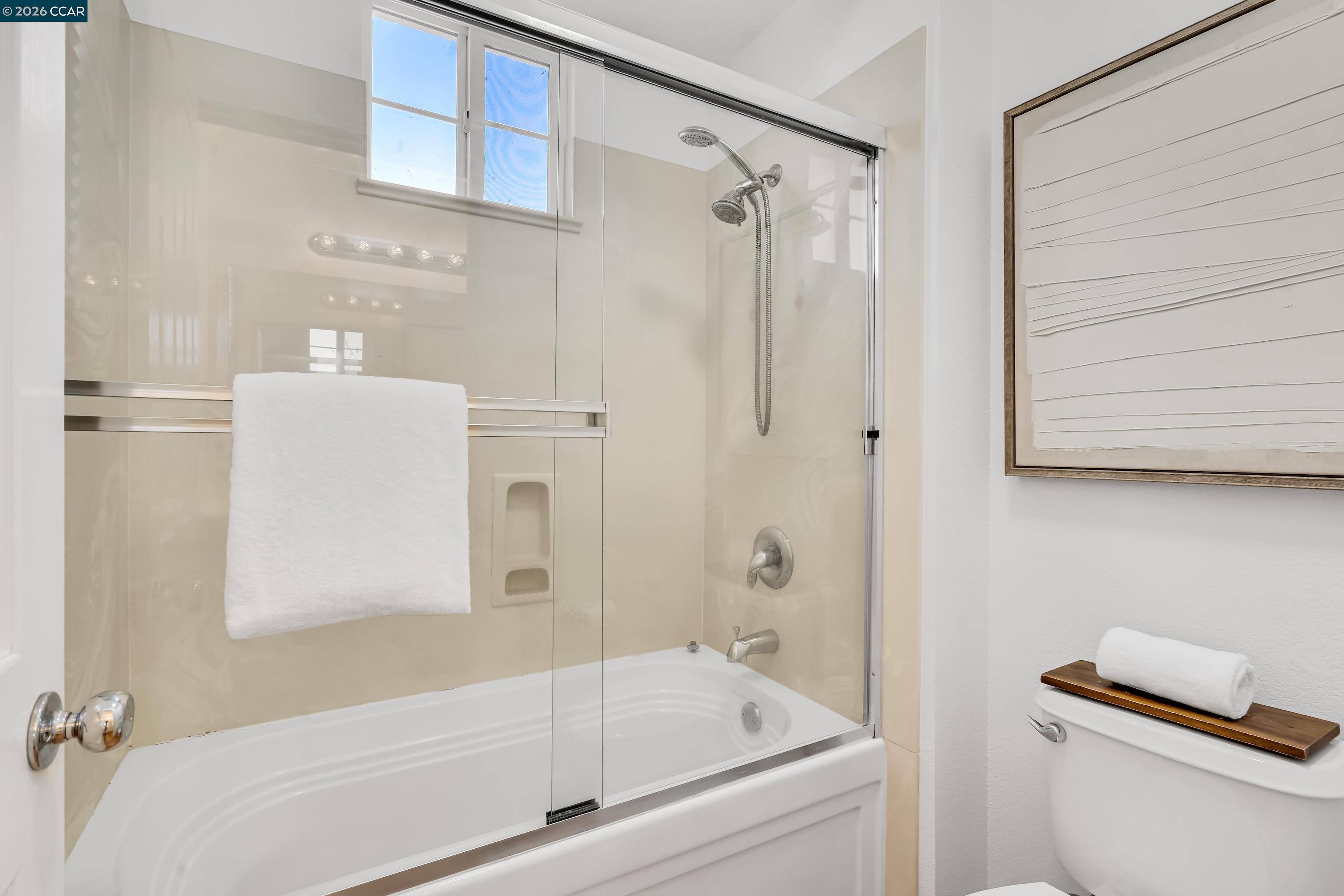 Photo #23: 41122440 Listing: Photo #23