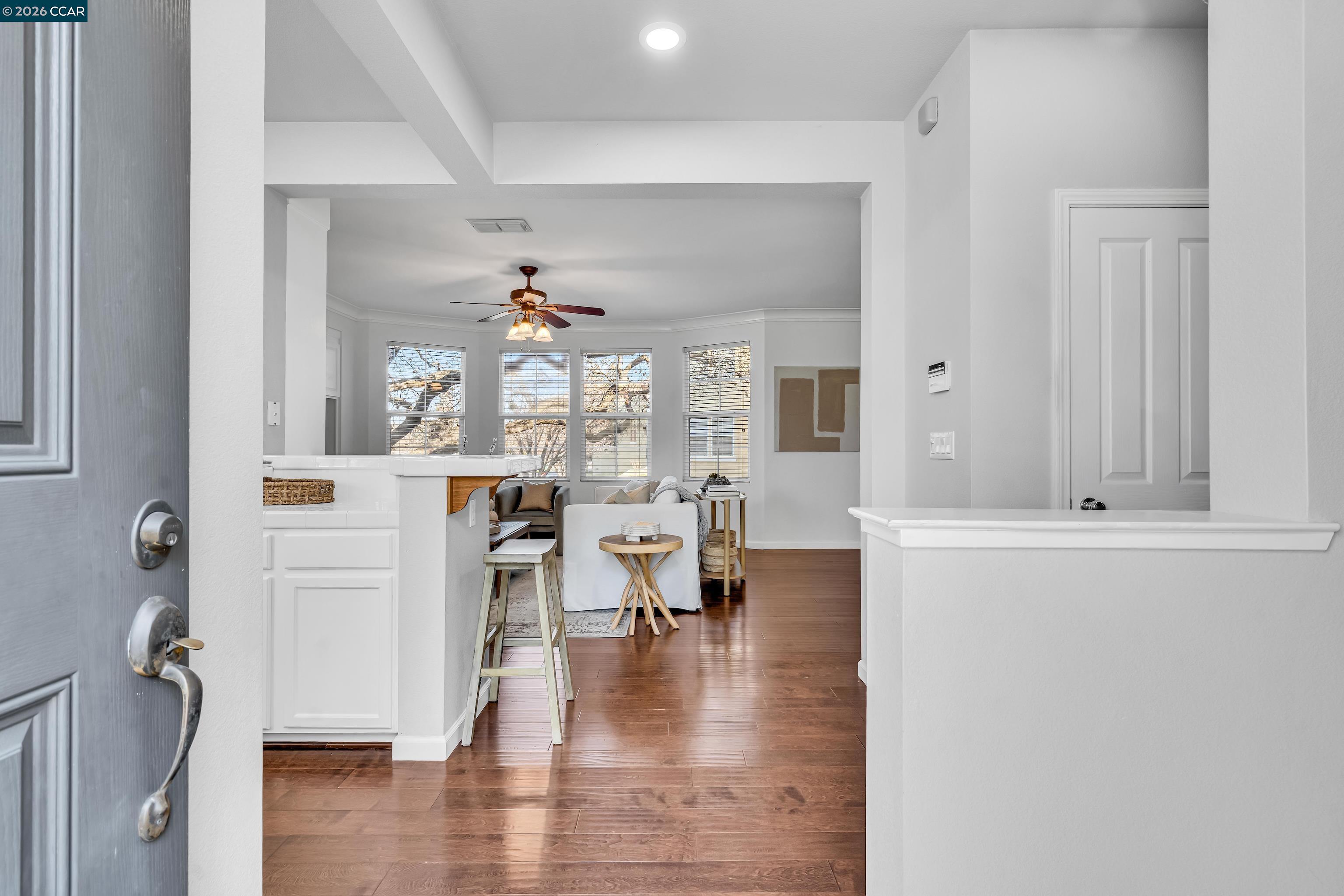 Photo #4: 41122440 Listing: Photo #4