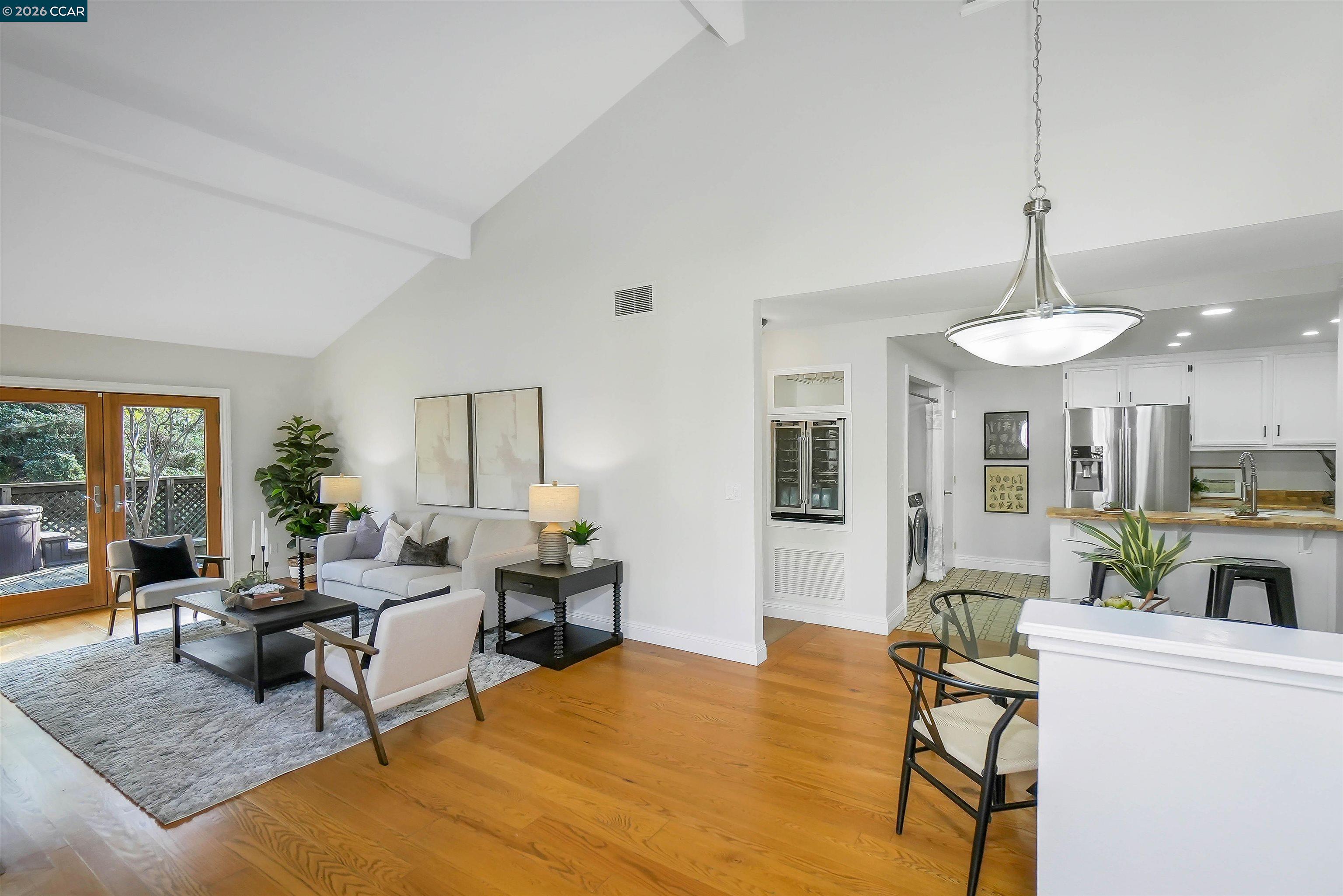 Photo #8: 41122443 Listing: Photo #8