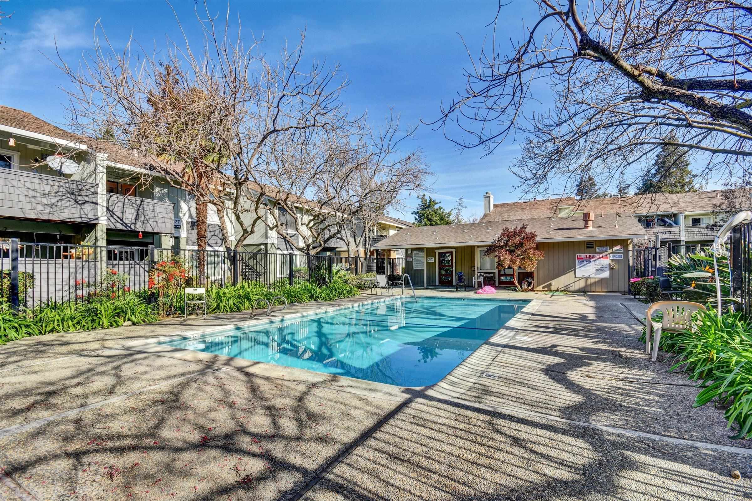 Detail Gallery Image 20 of 22 For 2547 Easton Ln #18,  San Jose,  CA 95133 - 2 Beds | 2 Baths