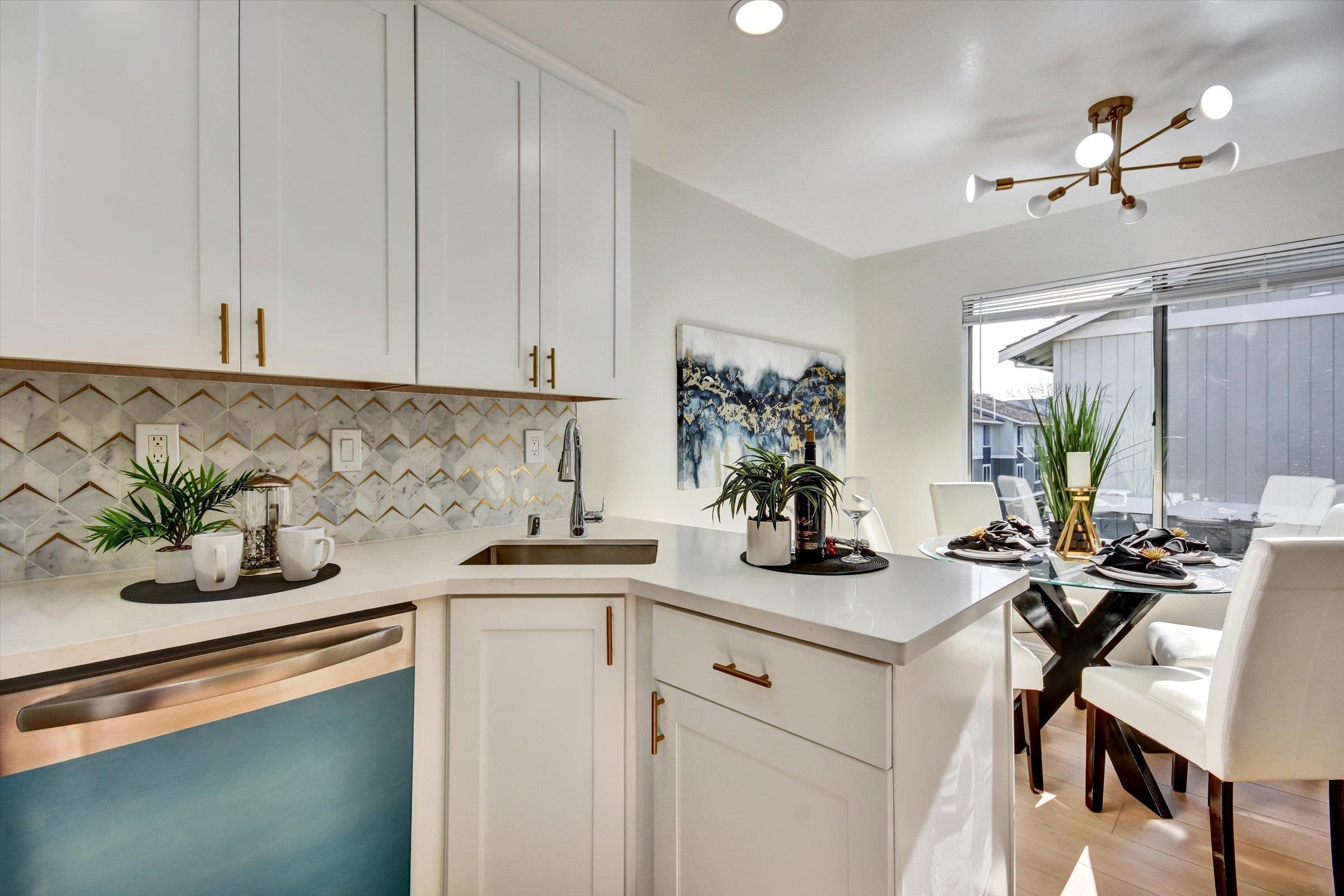 Detail Gallery Image 10 of 22 For 2547 Easton Ln #18,  San Jose,  CA 95133 - 2 Beds | 2 Baths