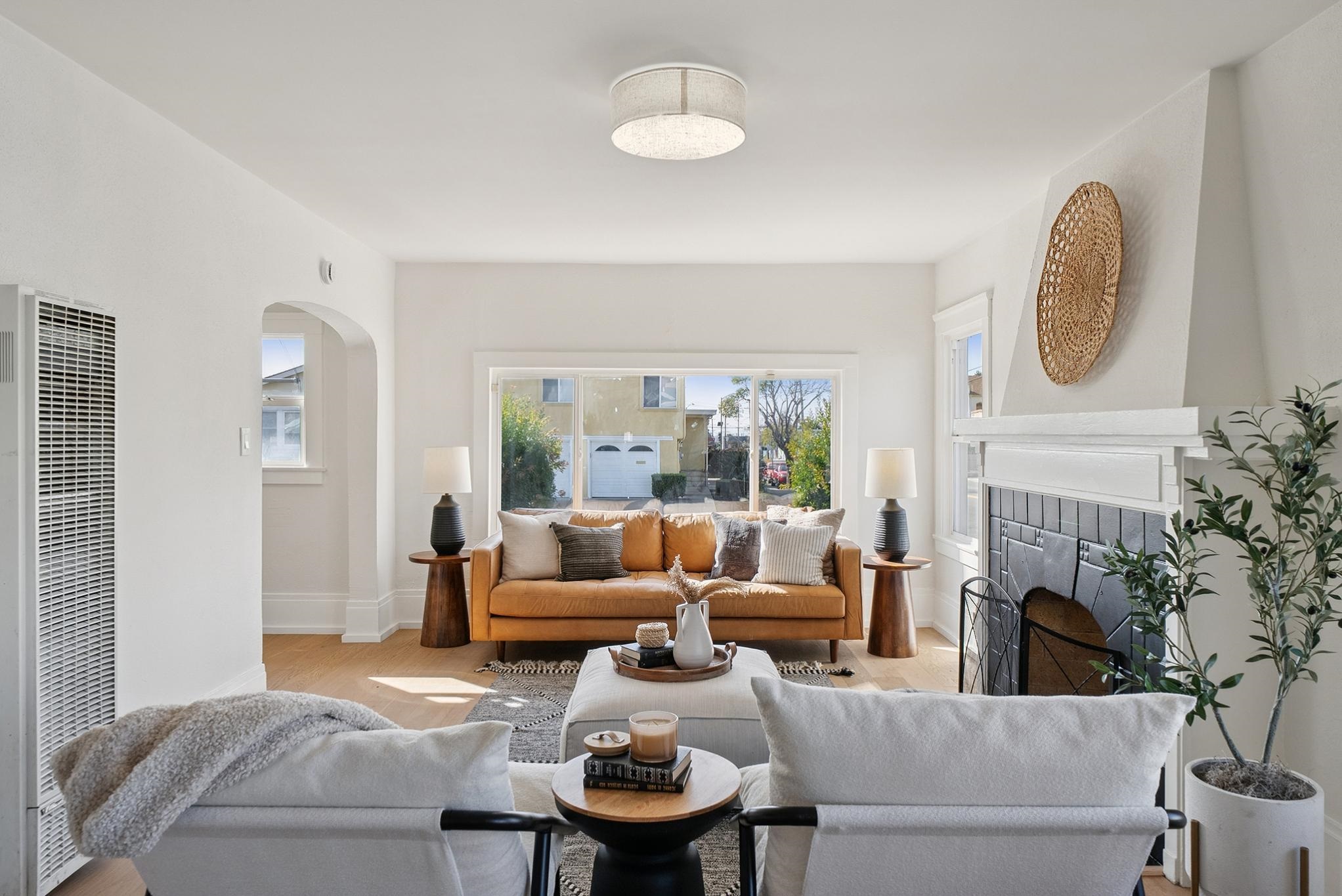 Detail Gallery Image 13 of 48 For 5500 Laverne Ave, Oakland,  CA 94605 - 2 Beds | 1 Baths