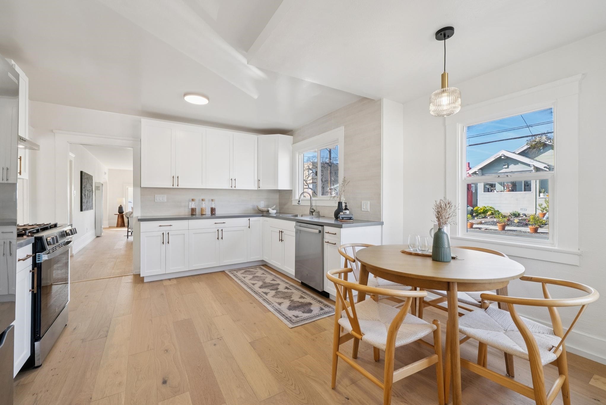 Detail Gallery Image 28 of 48 For 5500 Laverne Ave, Oakland,  CA 94605 - 2 Beds | 1 Baths