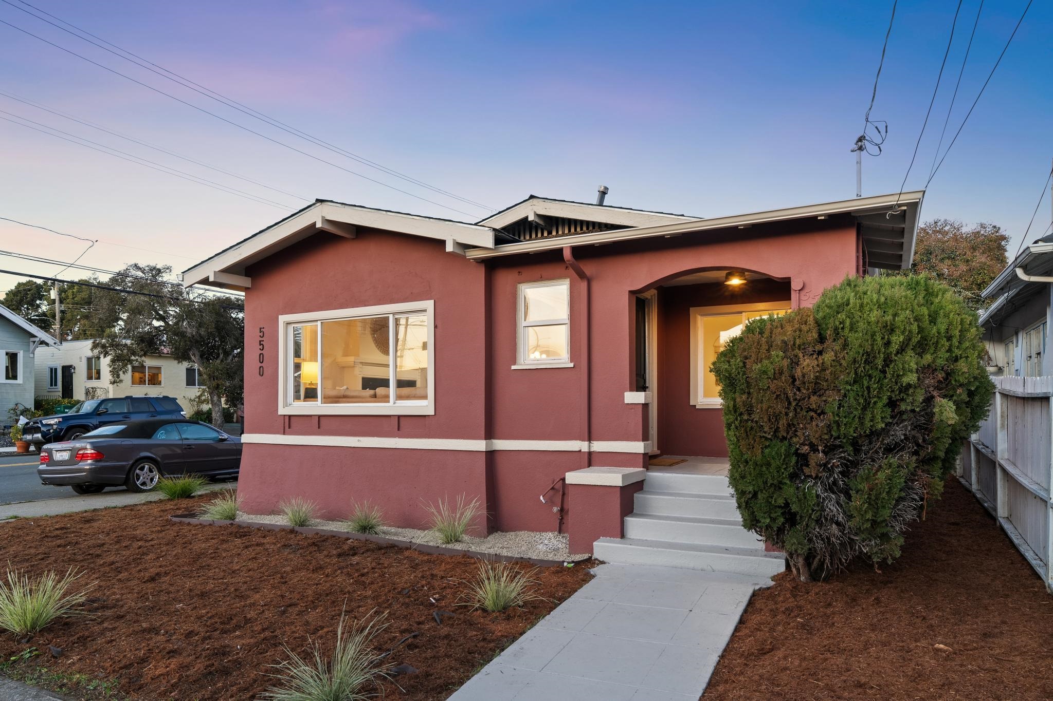 Detail Gallery Image 39 of 48 For 5500 Laverne Ave, Oakland,  CA 94605 - 2 Beds | 1 Baths