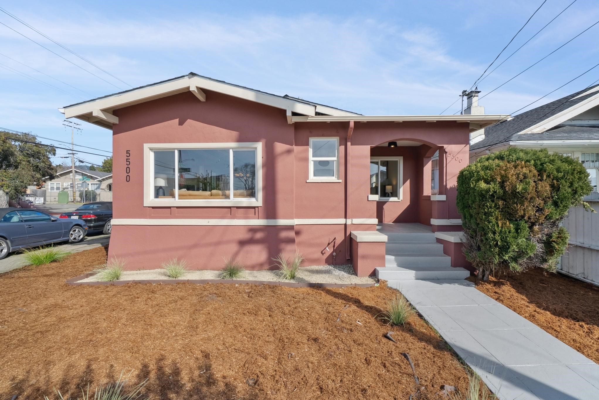 Detail Gallery Image 5 of 48 For 5500 Laverne Ave, Oakland,  CA 94605 - 2 Beds | 1 Baths