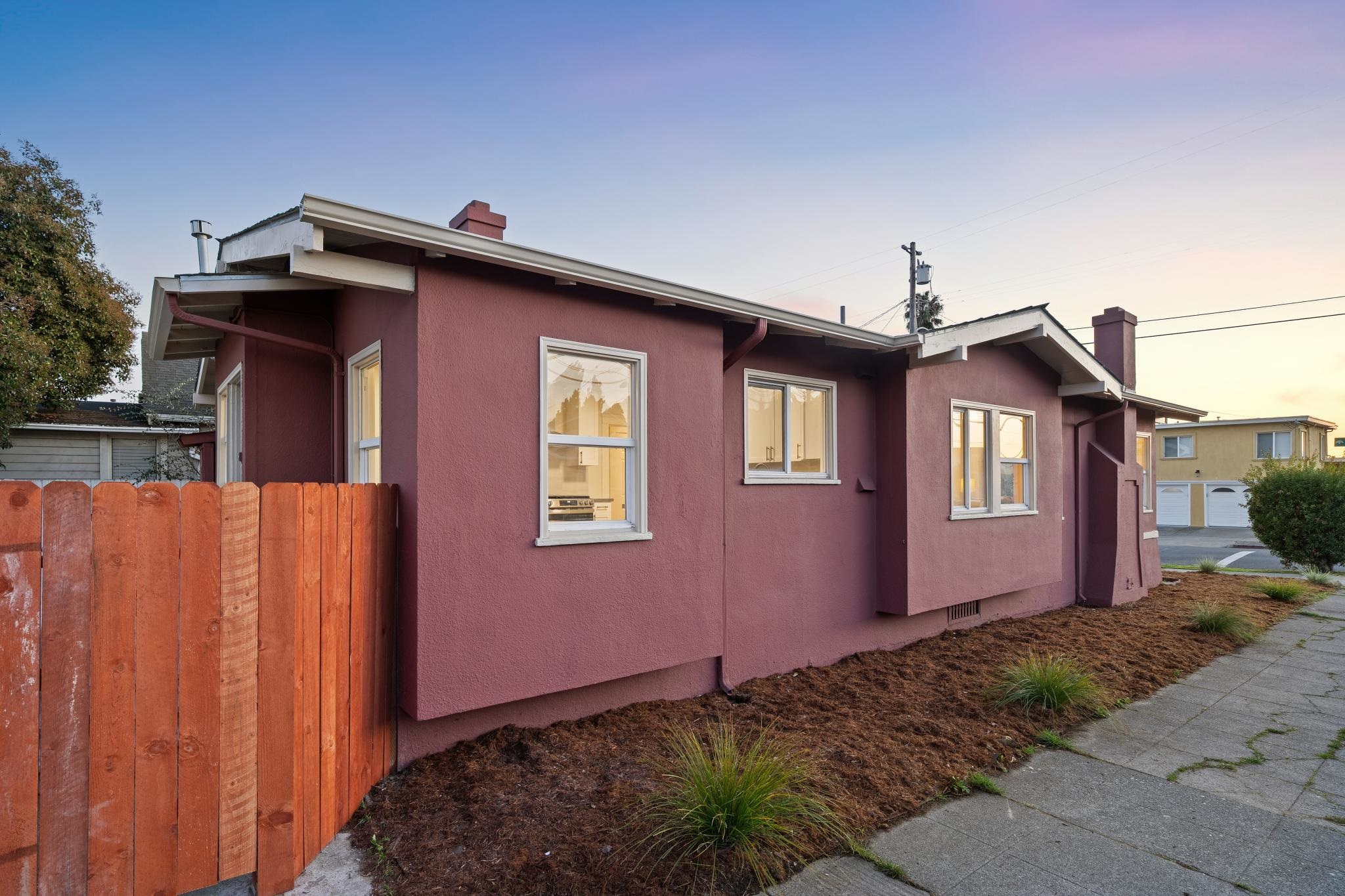 Detail Gallery Image 47 of 48 For 5500 Laverne Ave, Oakland,  CA 94605 - 2 Beds | 1 Baths