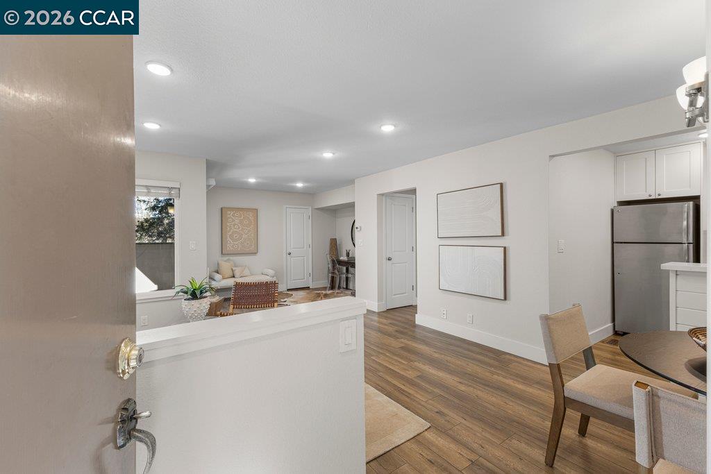 Photo #2: 41122446 Listing: Photo #2