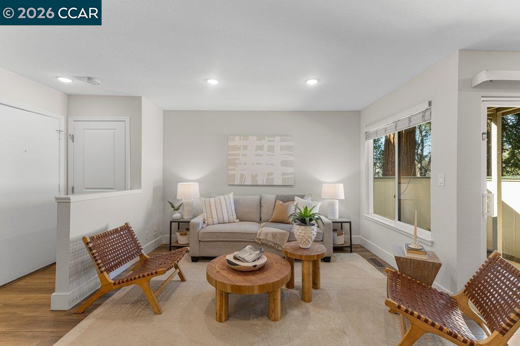 Photo #11: 41122446 Listing: Photo #11