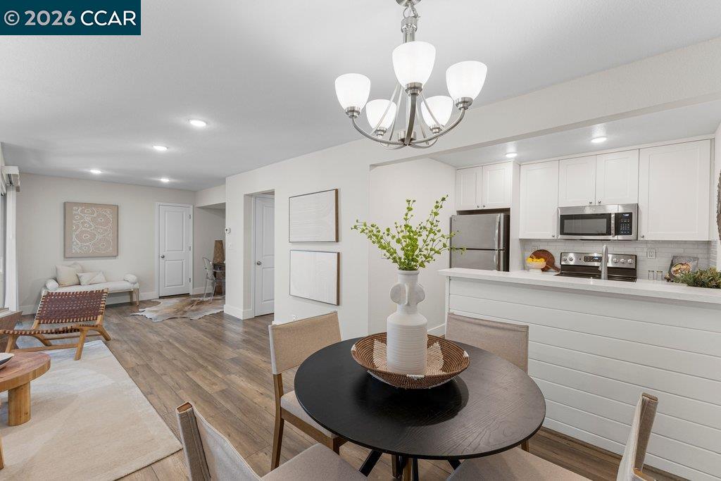 Photo #3: 41122446 Listing: Photo #3