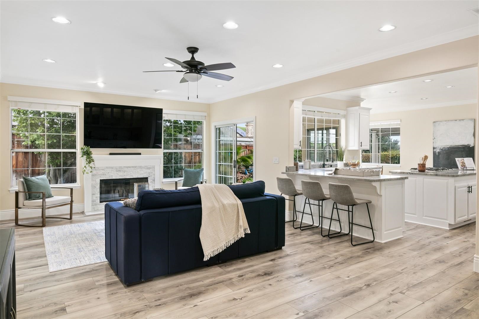 Detail Gallery Image 15 of 54 For 3266 Congressional Cir, Fairfield,  CA 94534 - 4 Beds | 3/1 Baths