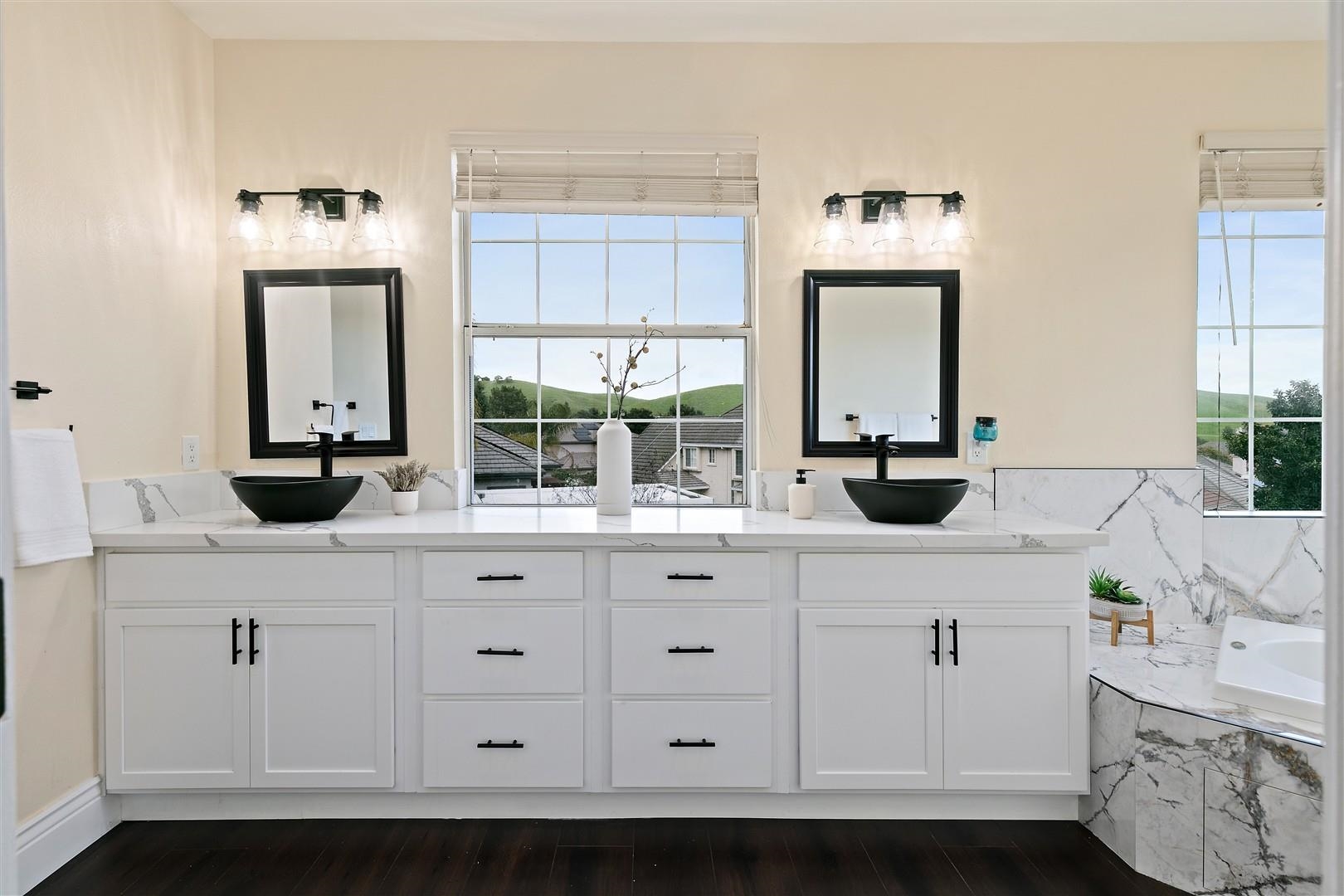 Detail Gallery Image 34 of 54 For 3266 Congressional Cir, Fairfield,  CA 94534 - 4 Beds | 3/1 Baths