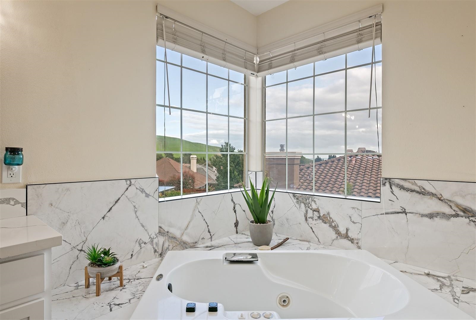 Detail Gallery Image 37 of 54 For 3266 Congressional Cir, Fairfield,  CA 94534 - 4 Beds | 3/1 Baths