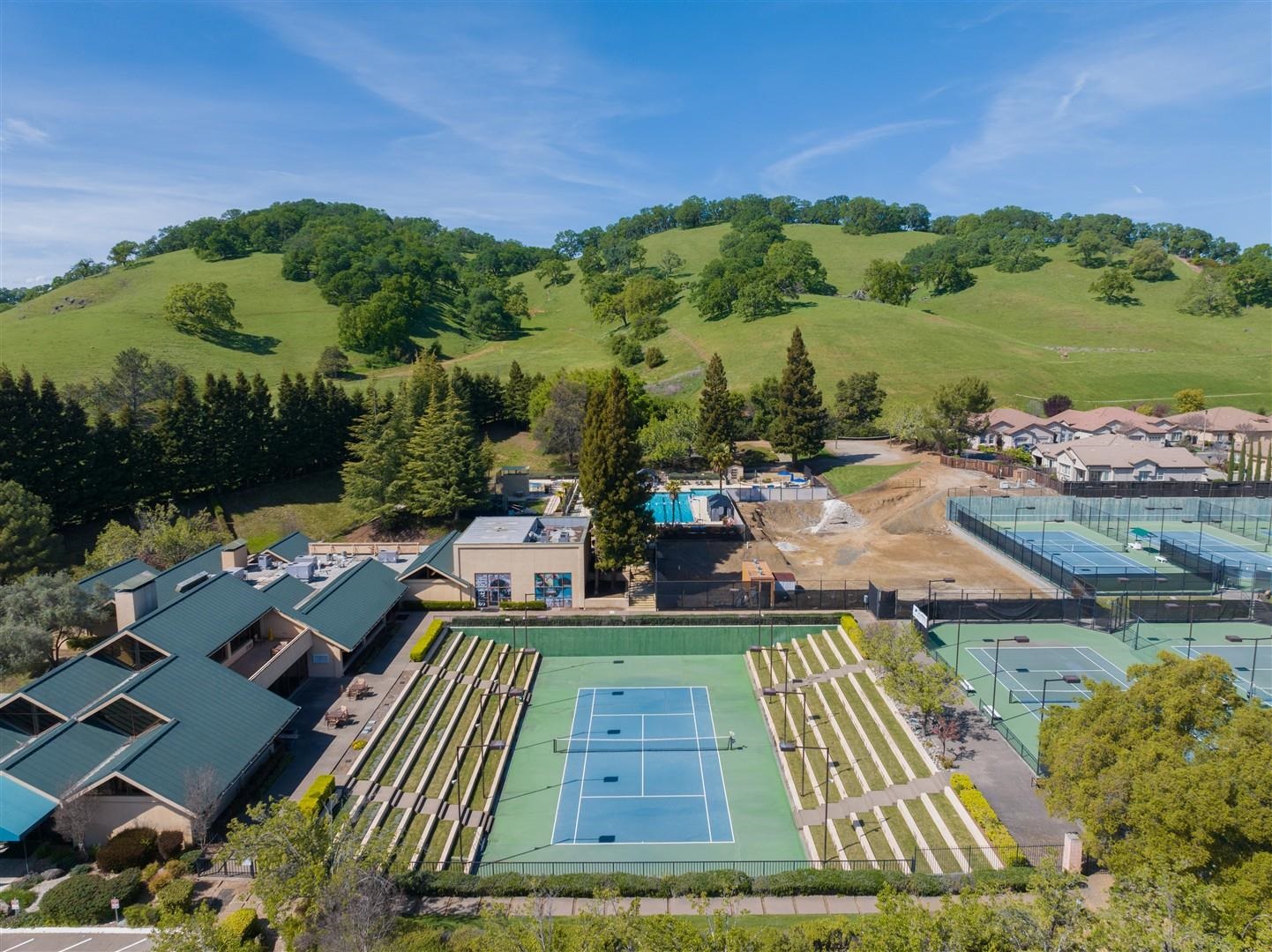 Detail Gallery Image 46 of 54 For 3266 Congressional Cir, Fairfield,  CA 94534 - 4 Beds | 3/1 Baths