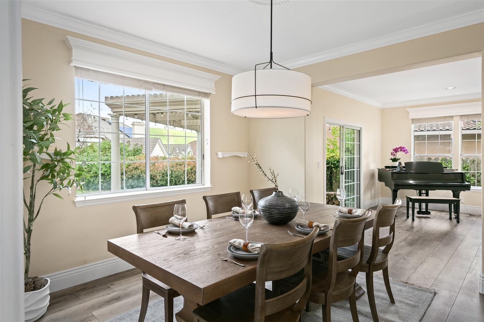 Detail Gallery Image 9 of 54 For 3266 Congressional Cir, Fairfield,  CA 94534 - 4 Beds | 3/1 Baths