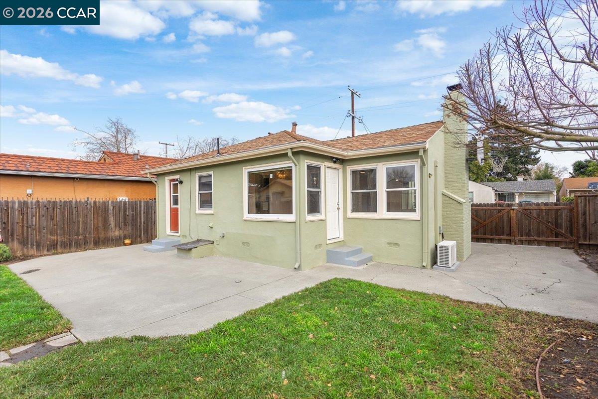 Detail Gallery Image 29 of 29 For 17469 via Primero, San Lorenzo,  CA 94580 - 3 Beds | 1 Baths