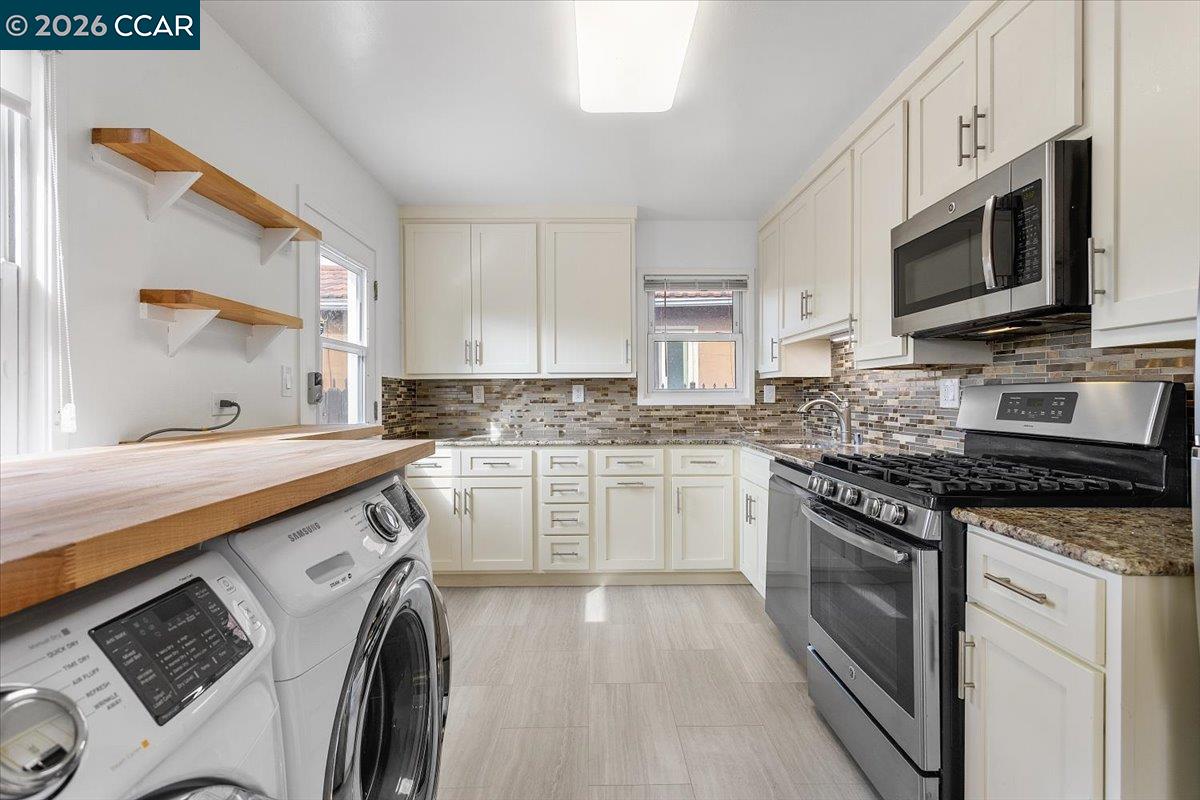 Detail Gallery Image 7 of 29 For 17469 via Primero, San Lorenzo,  CA 94580 - 3 Beds | 1 Baths