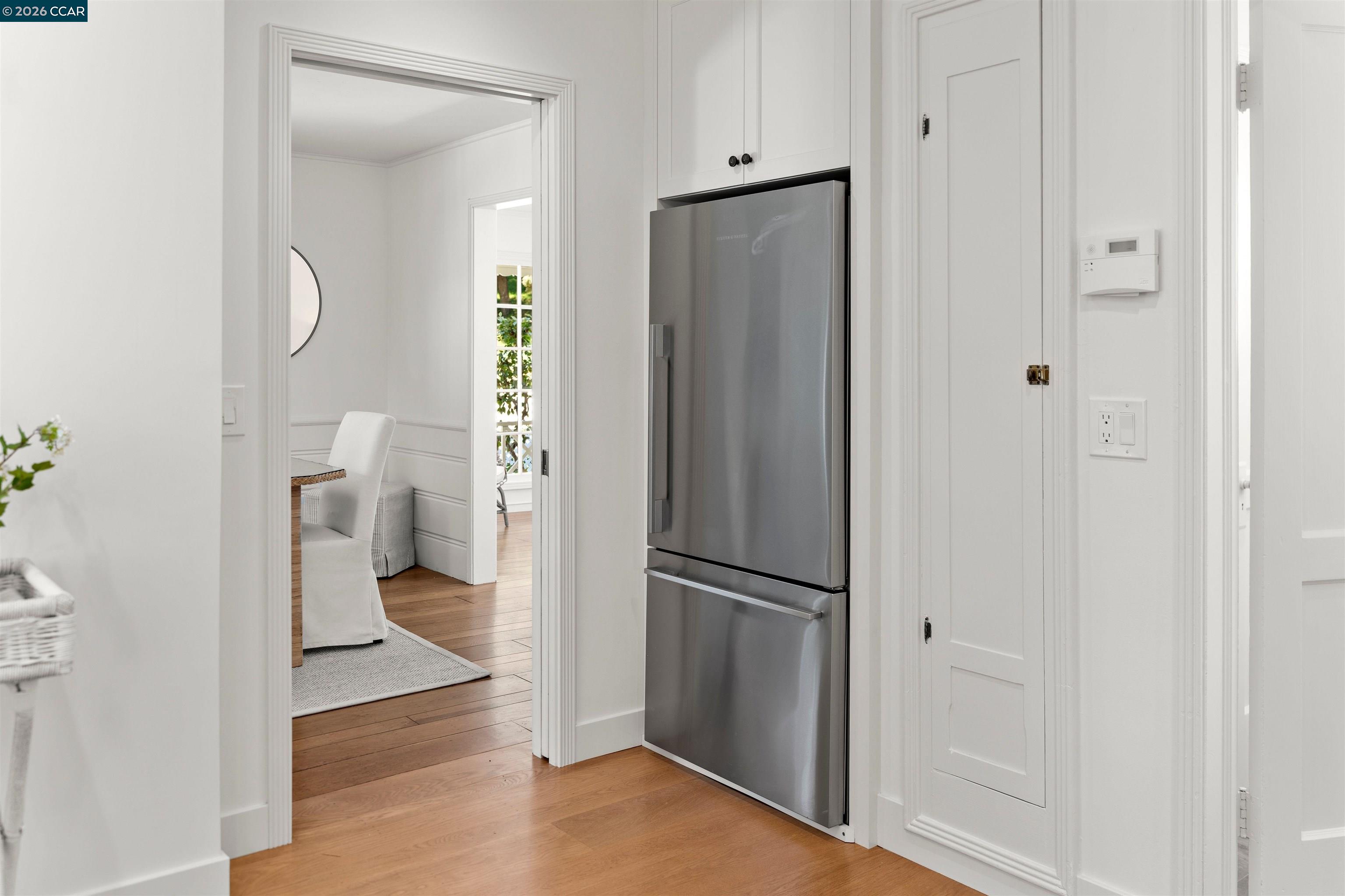 Detail Gallery Image 24 of 55 For 5450 Ascot Drive, Oakland,  CA 94611 - 2 Beds | 1/1 Baths