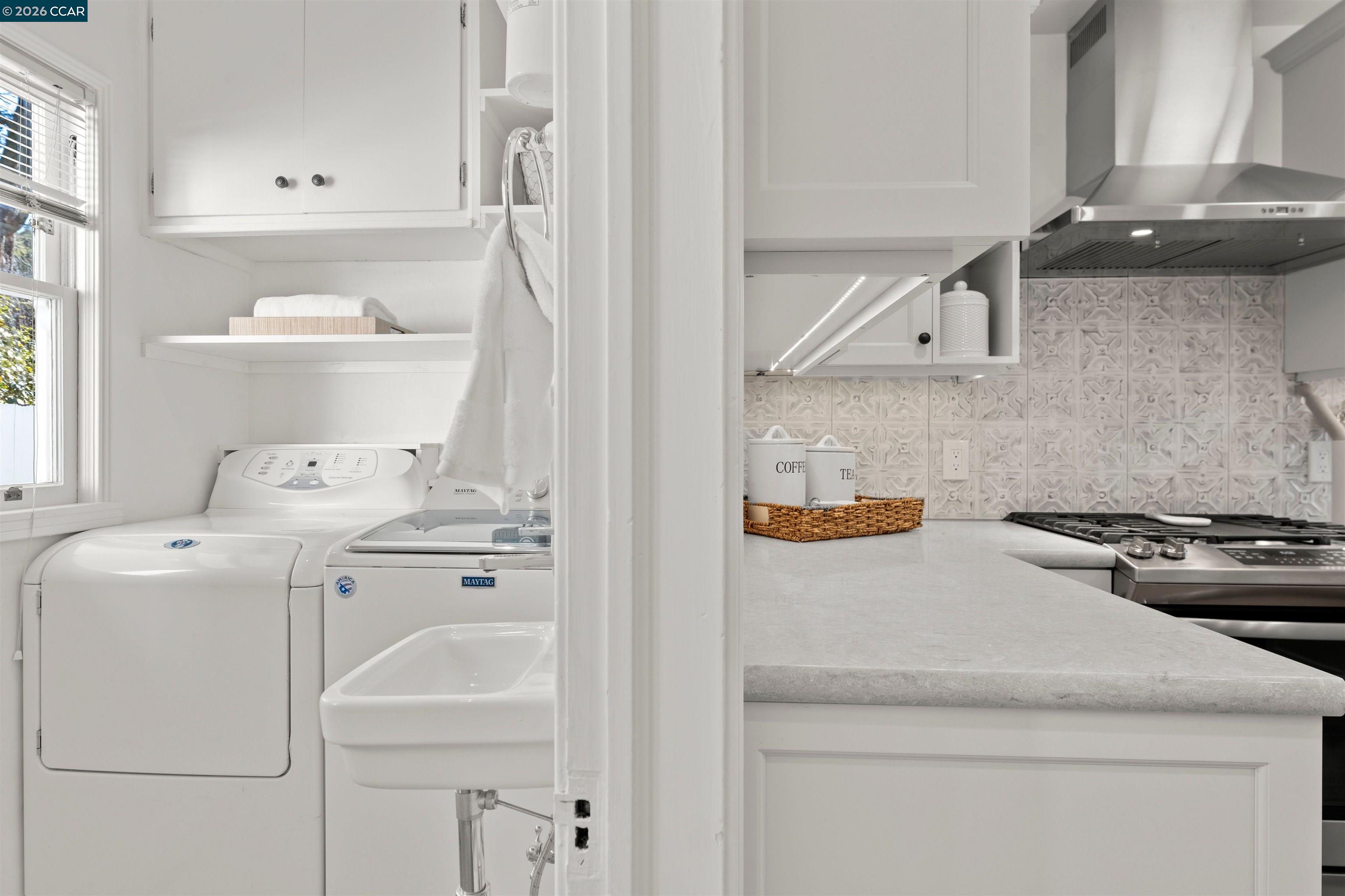 Detail Gallery Image 29 of 55 For 5450 Ascot Drive, Oakland,  CA 94611 - 2 Beds | 1/1 Baths