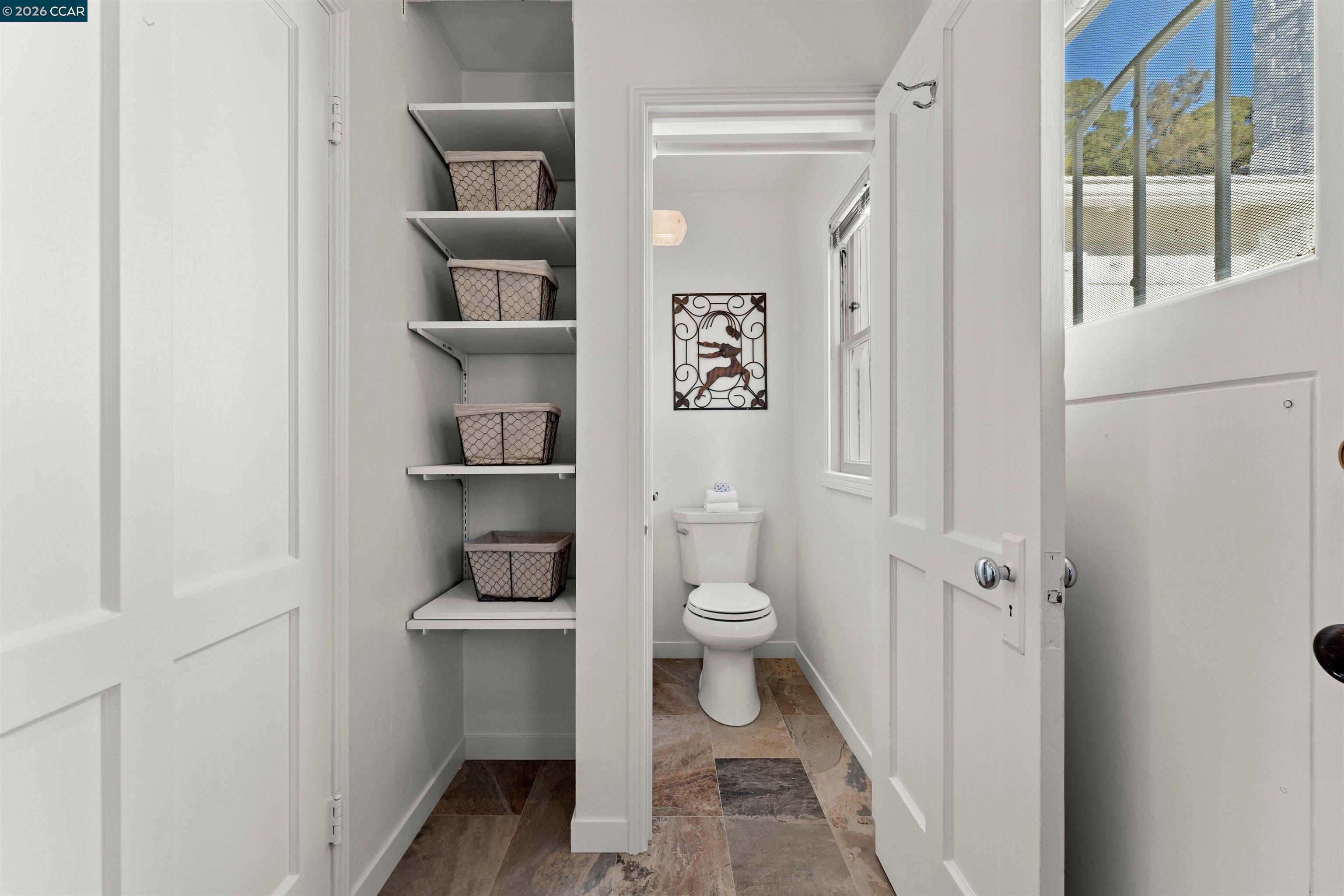 Detail Gallery Image 33 of 55 For 5450 Ascot Drive, Oakland,  CA 94611 - 2 Beds | 1/1 Baths