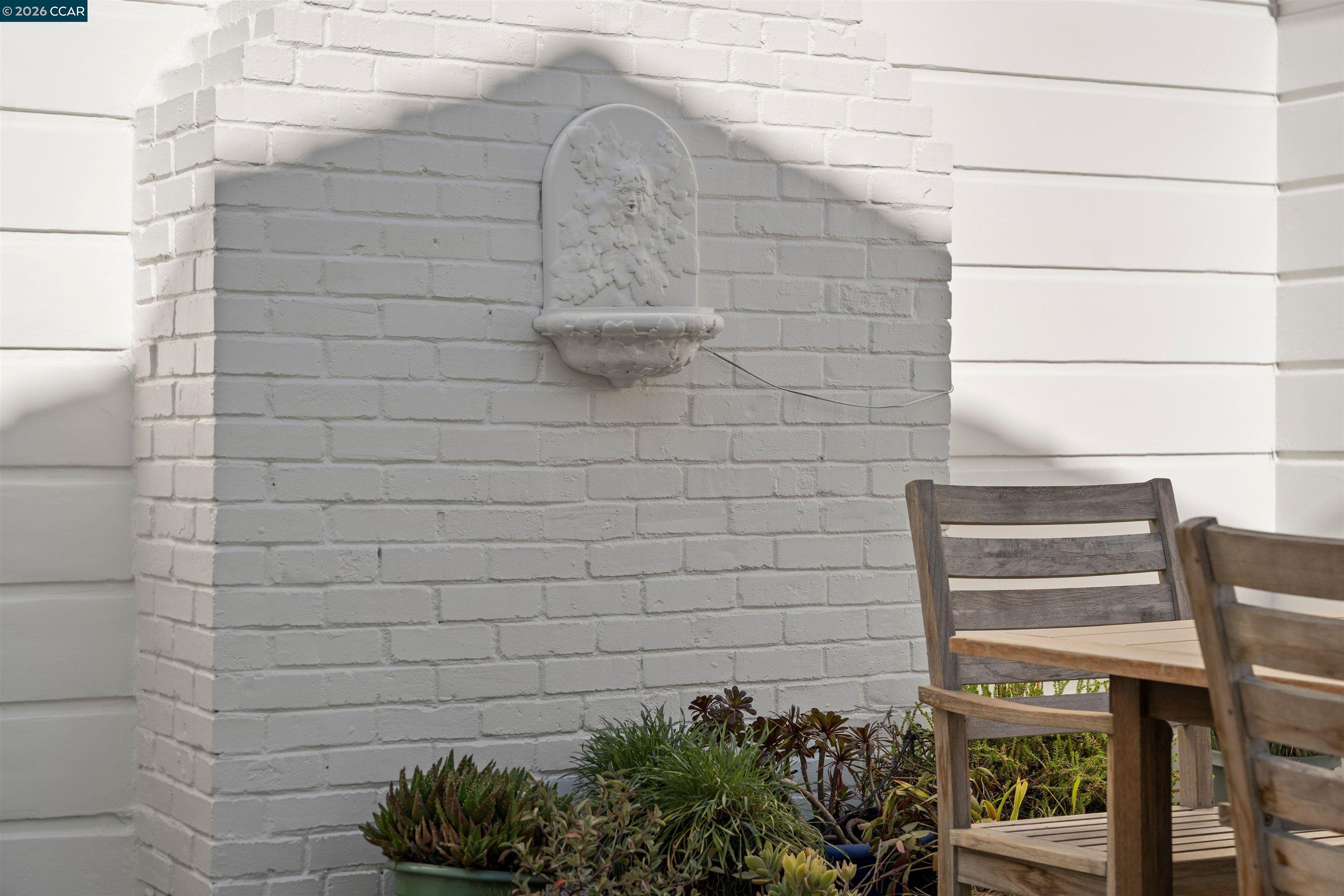 Detail Gallery Image 37 of 55 For 5450 Ascot Drive, Oakland,  CA 94611 - 2 Beds | 1/1 Baths