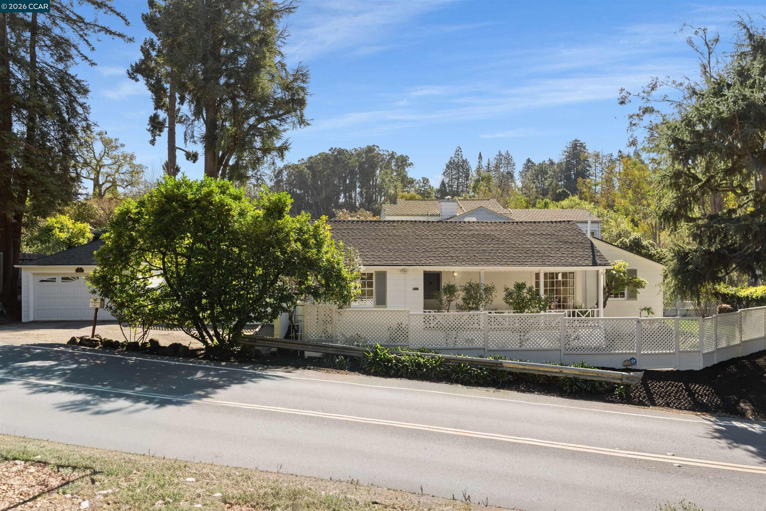 Detail Gallery Image 54 of 55 For 5450 Ascot Drive, Oakland,  CA 94611 - 2 Beds | 1/1 Baths