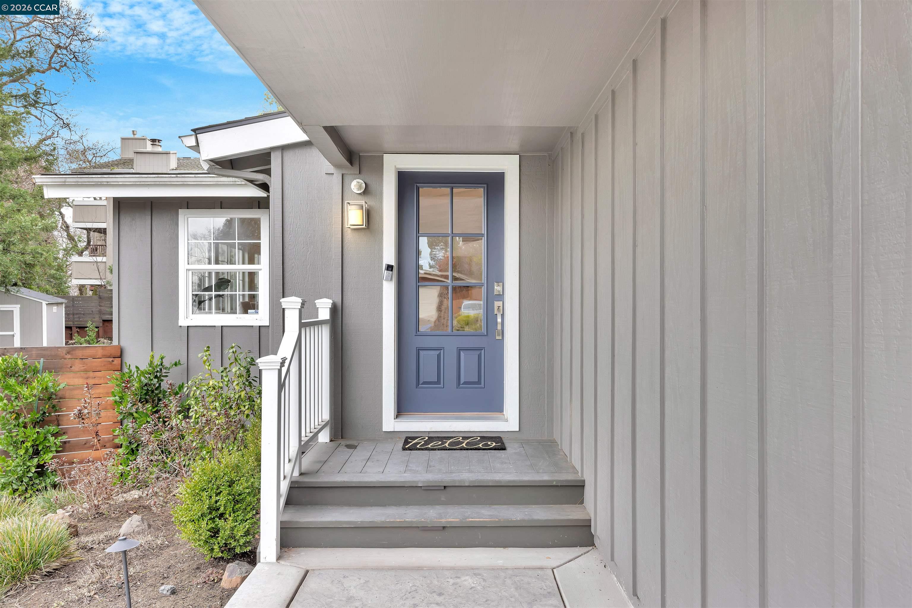 Detail Gallery Image 2 of 24 For 10 Vista Hermosa, Walnut Creek,  CA 94597 - 4 Beds | 2 Baths