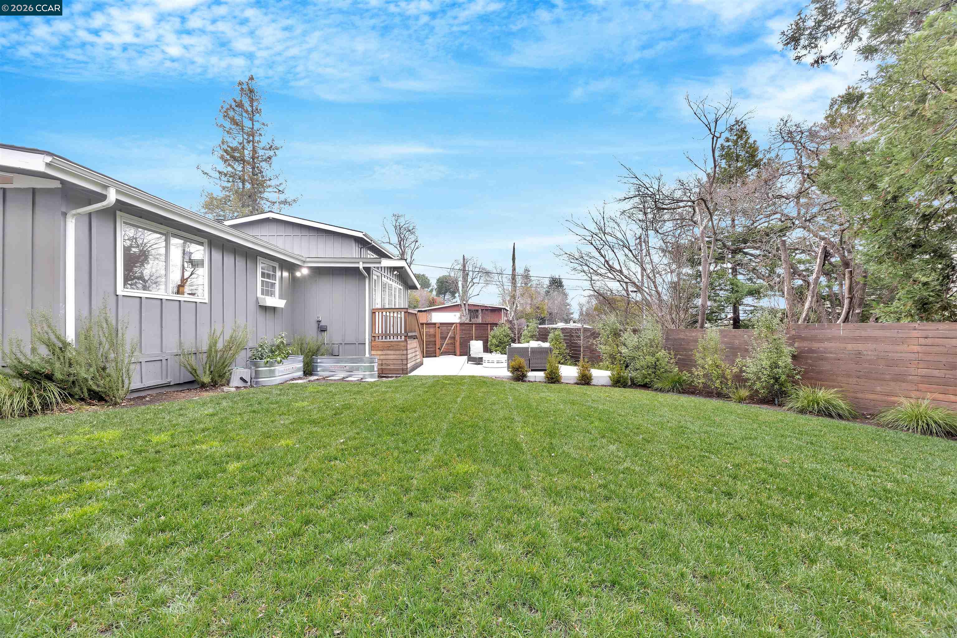 Detail Gallery Image 21 of 24 For 10 Vista Hermosa, Walnut Creek,  CA 94597 - 4 Beds | 2 Baths