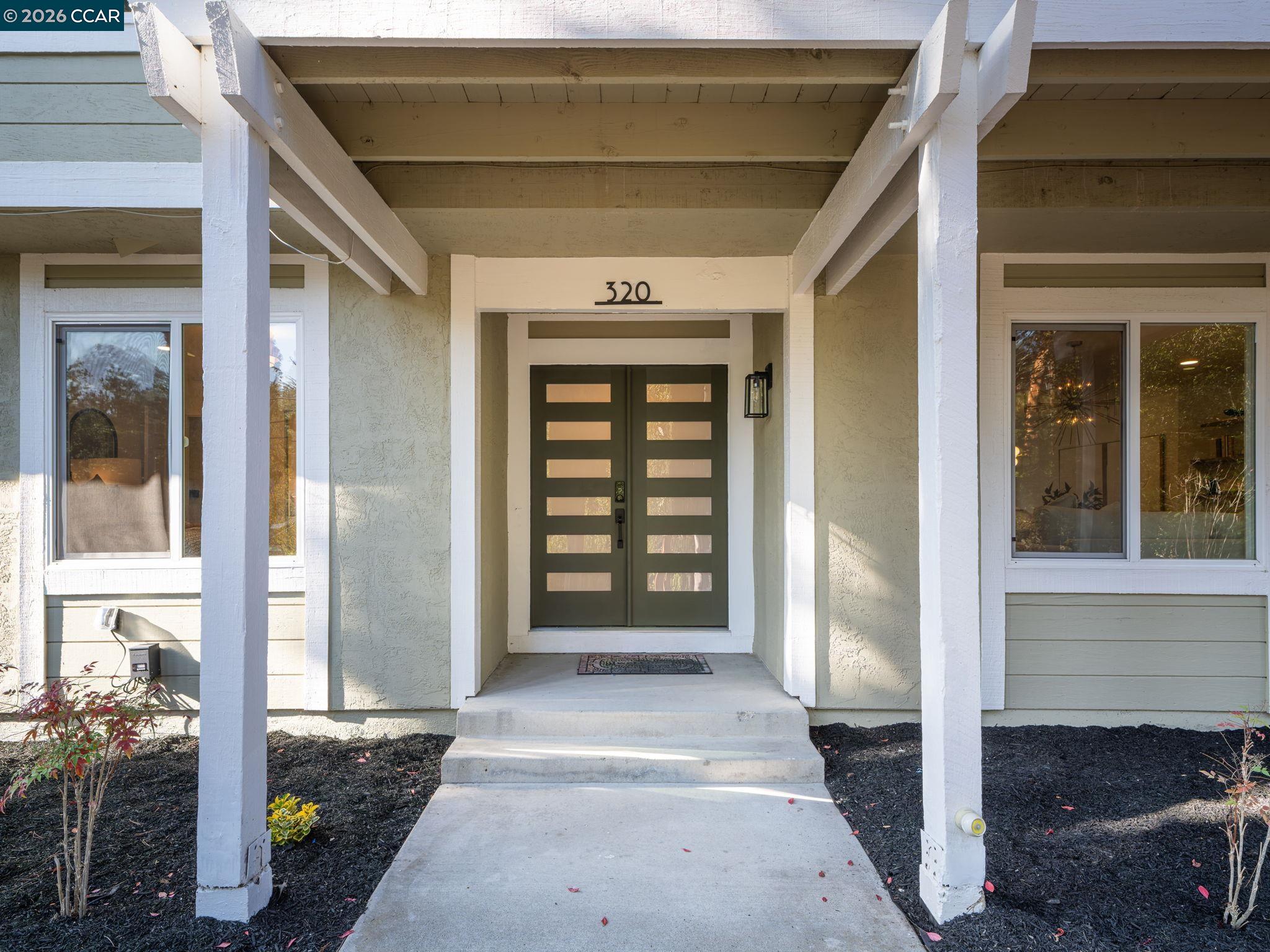 Detail Gallery Image 8 of 60 For 320 Miranda Ln, Alamo,  CA 94507 - 5 Beds | 3 Baths