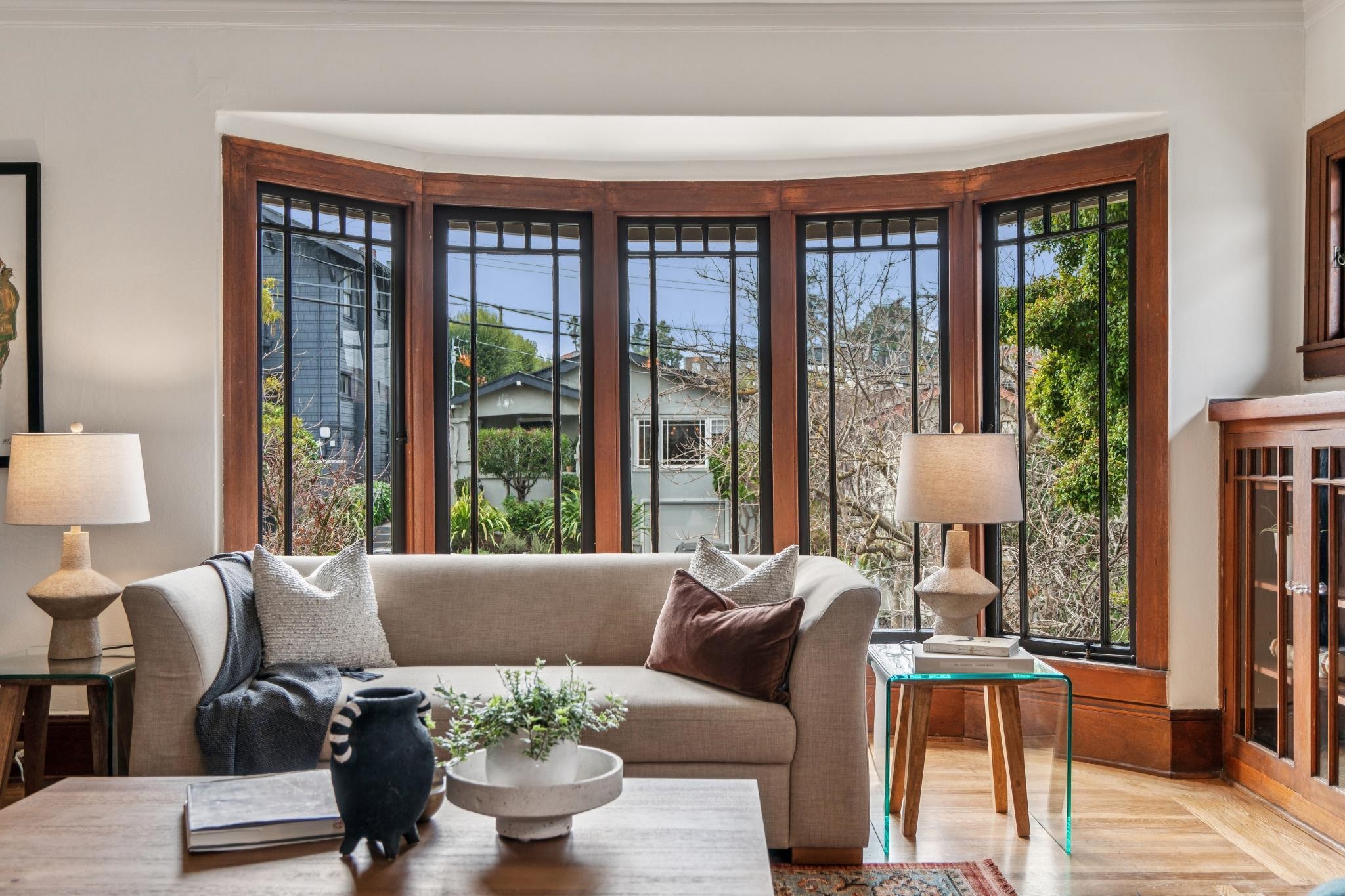 Detail Gallery Image 13 of 60 For 1108 E 33rd St, Oakland,  CA 94610 - 2 Beds | 1/1 Baths